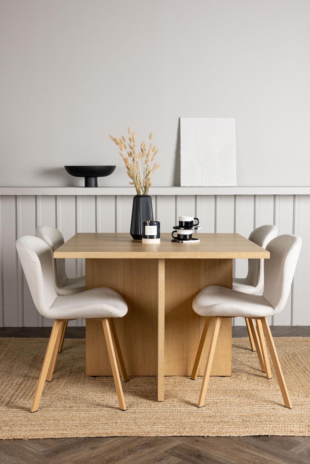 Leo Esszimmerset + Lilja 100cm/4St. in Beige, Natur präsentiert im Onlineshop von KAQTU Design AG. Esszimmerset ist von Venture Home