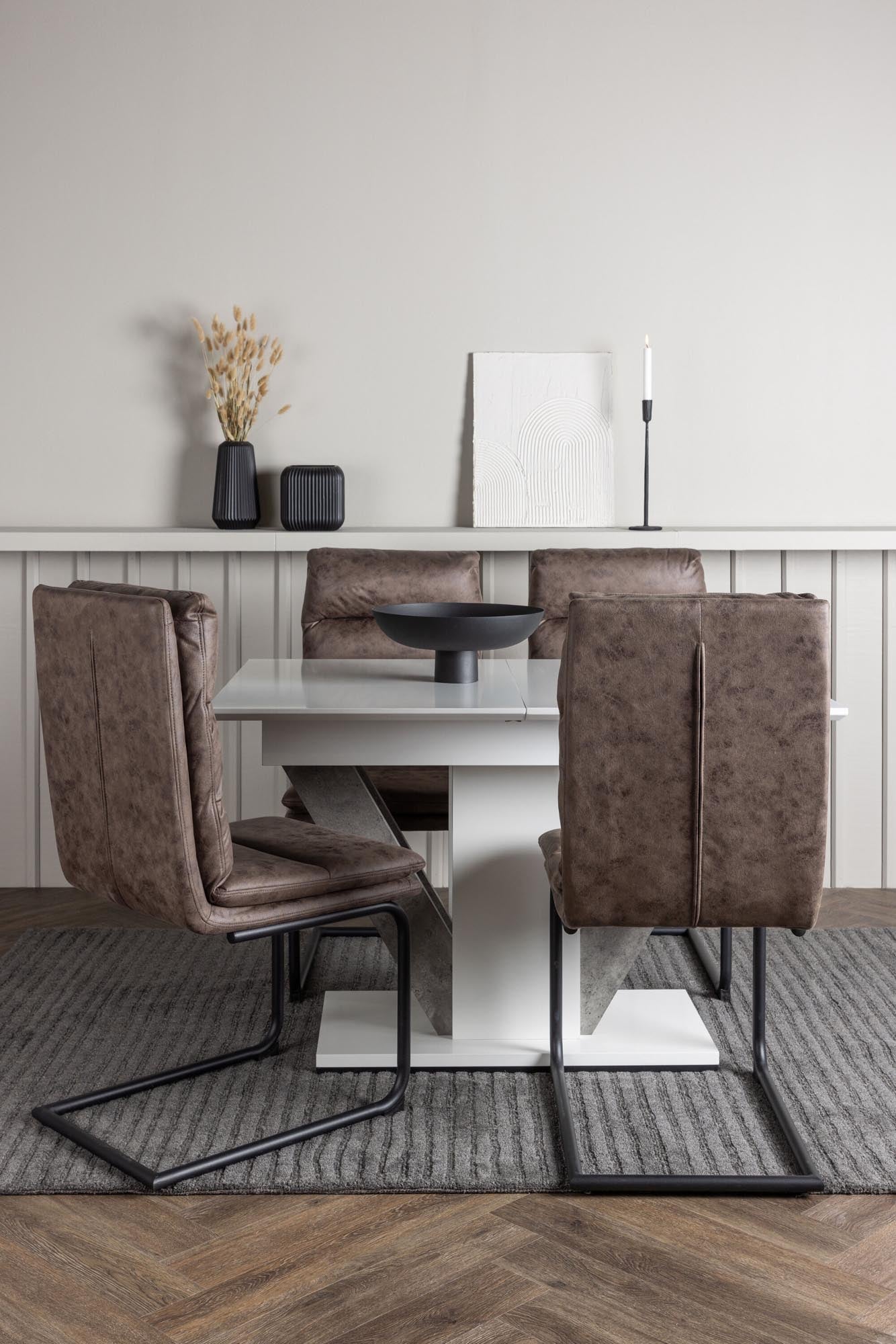 Entdecken Sie das Disa Esszimmerset von Venture Home: Ein stilvoller, ausziehbarer Tisch und elegante Zizo-Stühle für jeden Anlass.