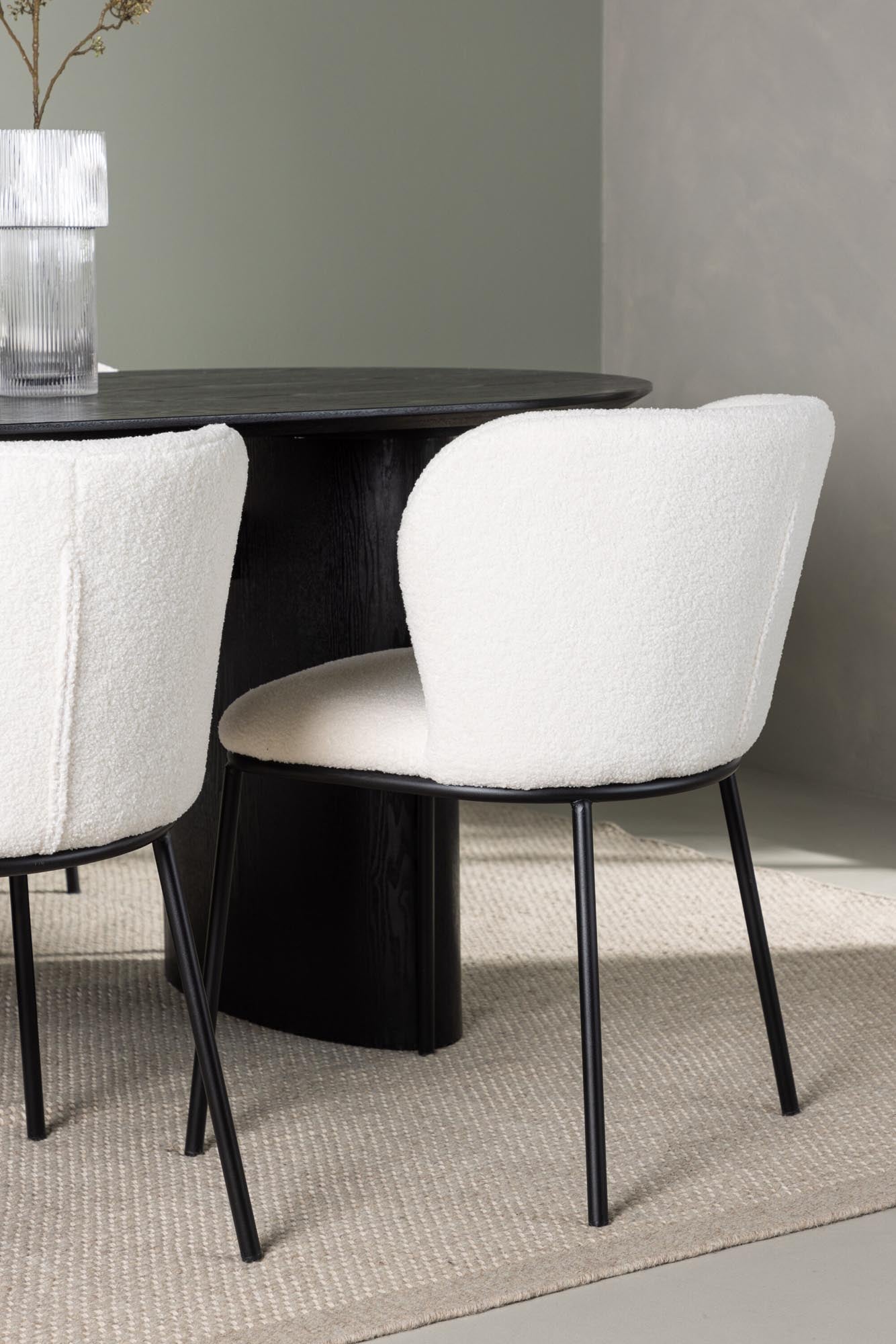 Isolde Esszimmerset: Modernes Design trifft auf funktionale Eleganz.