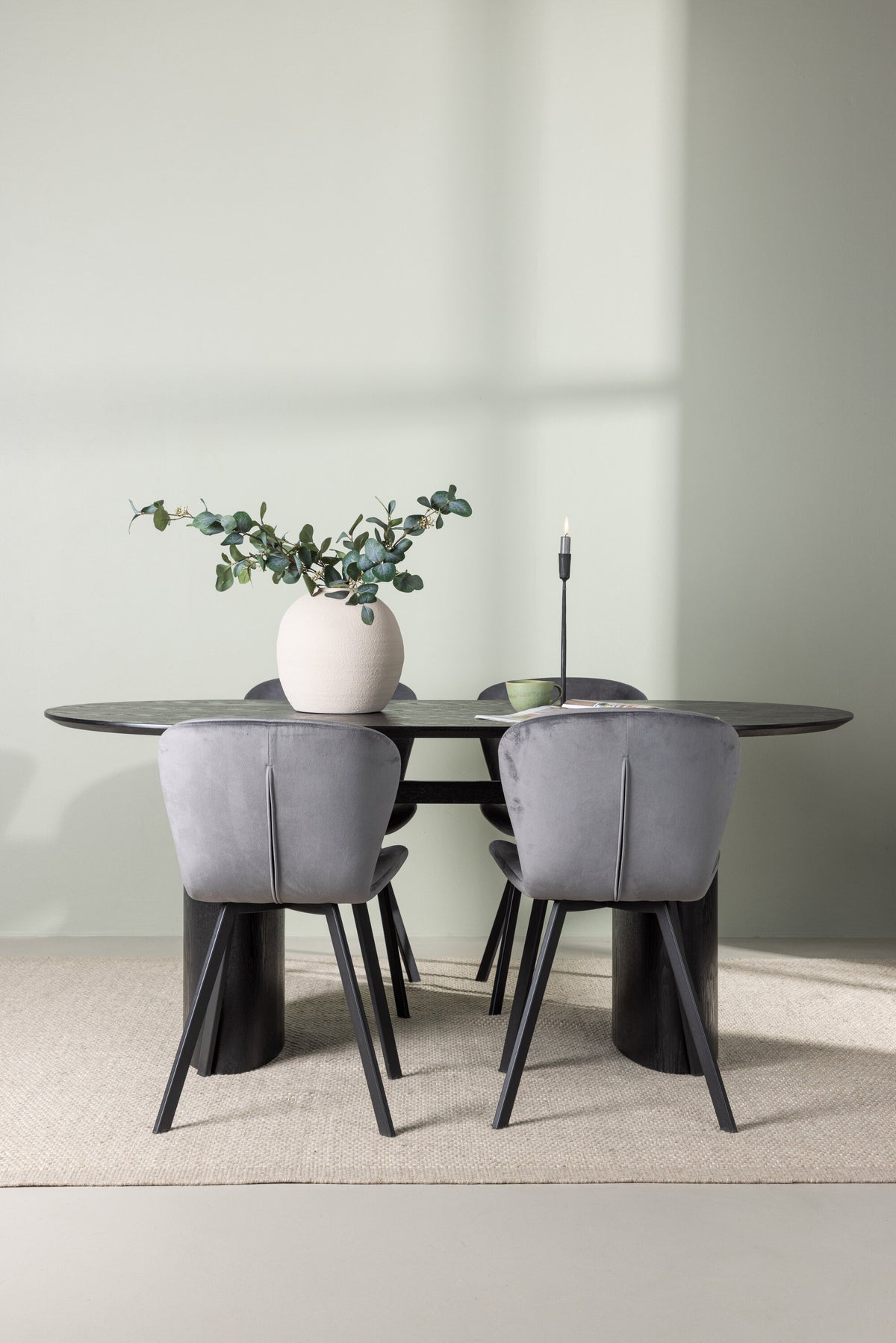 Isolde Esszimmerset + Lilja 180cm/4St. in Schwarzgrau präsentiert im Onlineshop von KAQTU Design AG. Esszimmerset ist von Venture Home