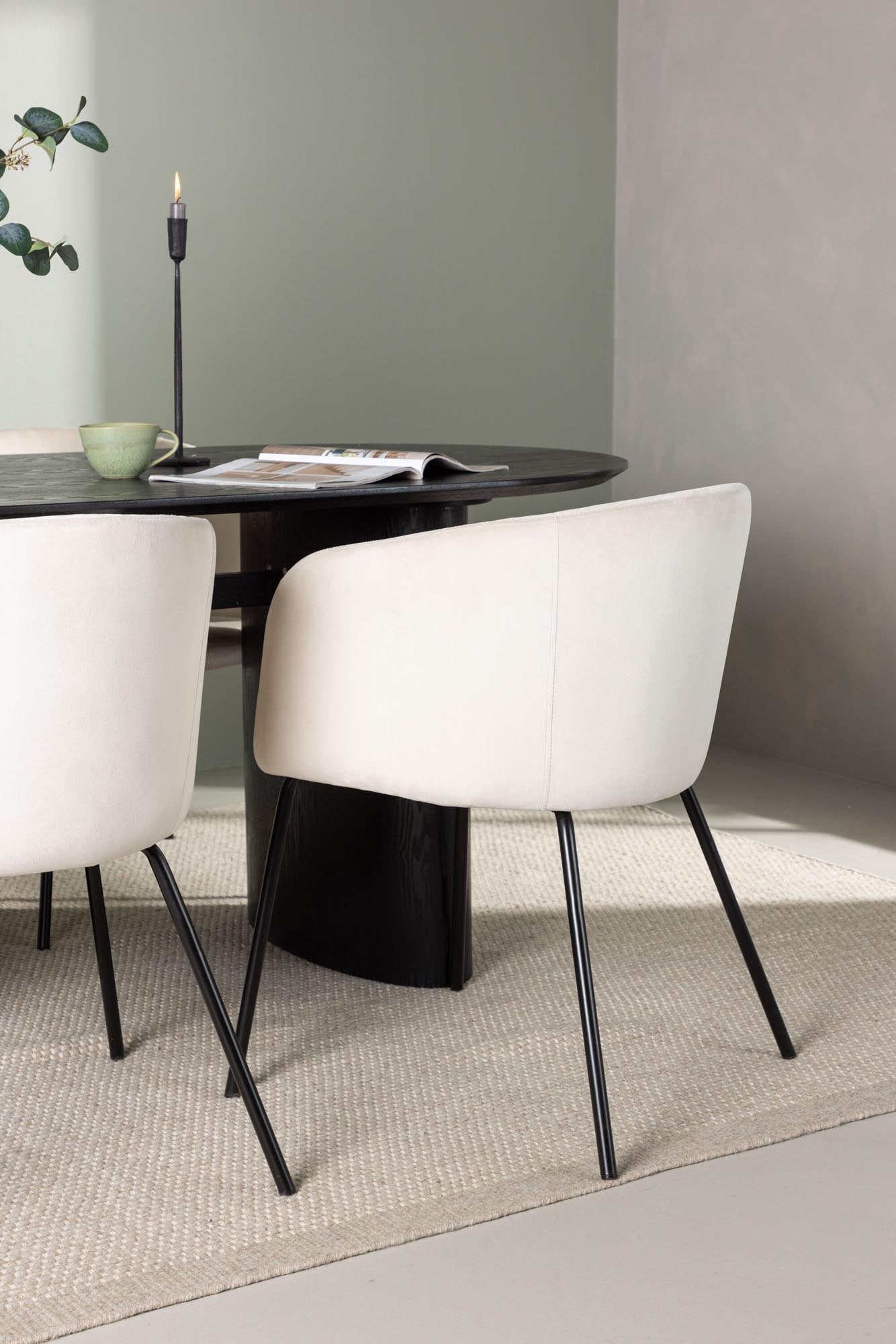 Stilvolles Isolde Esszimmerset mit 180 cm Tisch und 4 Samt-Stühlen. Ideal für gesellige Abende und moderne Einrichtung.