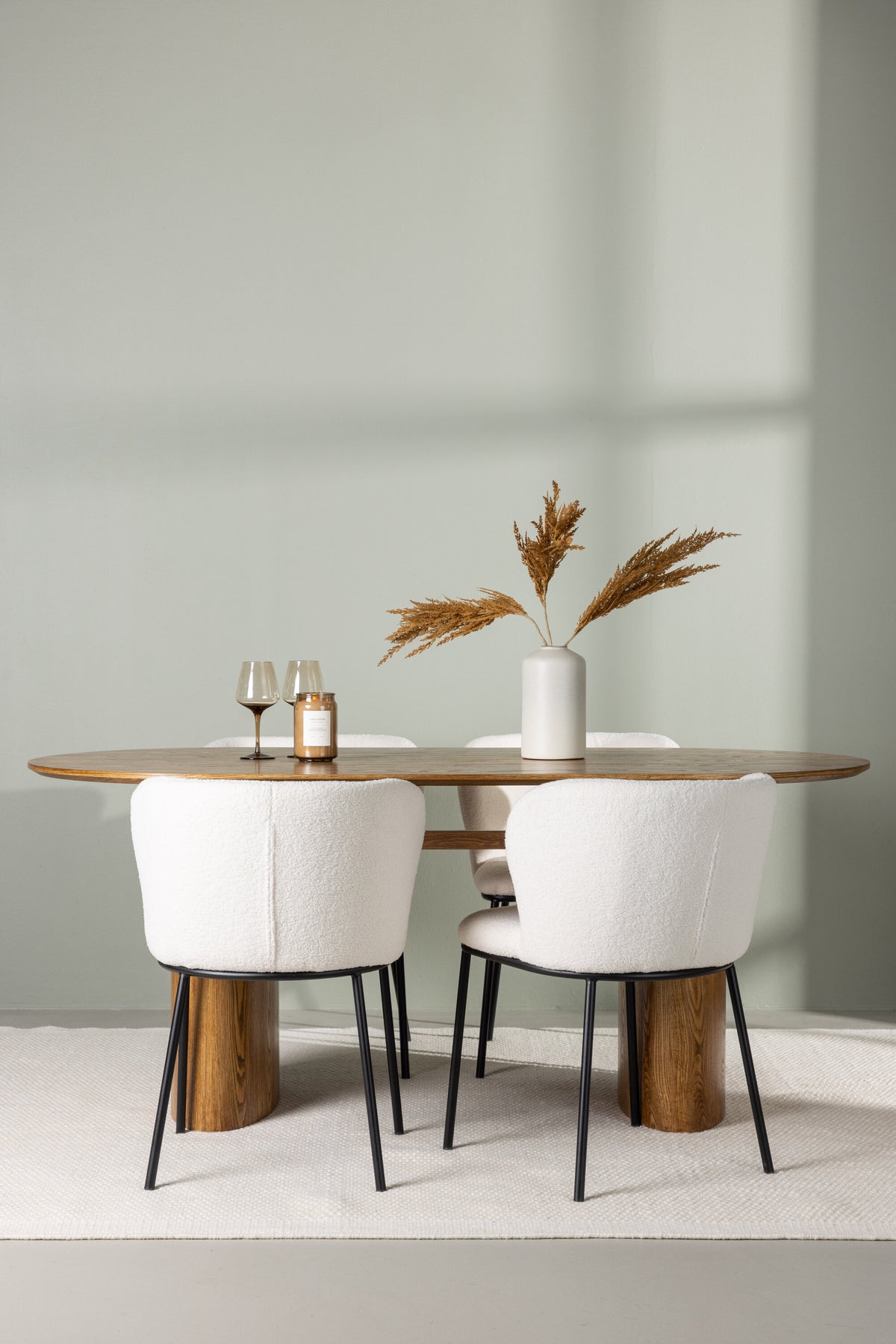 Isolde Esszimmerset + Edina 180cm/4St. in Natur / Schwarz / Weiss präsentiert im Onlineshop von KAQTU Design AG. Esszimmerset ist von Venture Home
