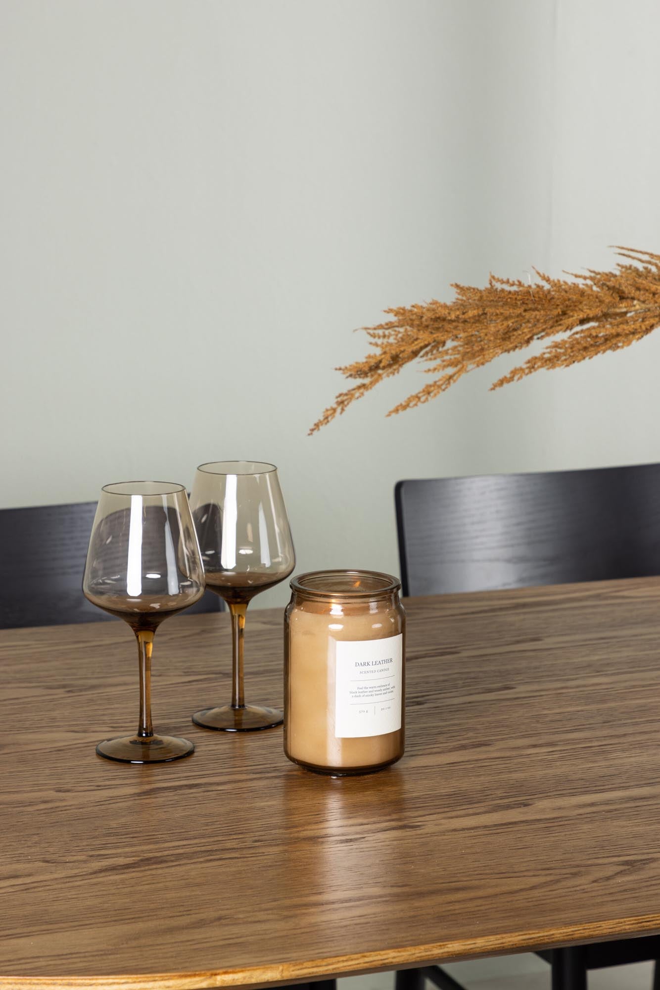 Elegantes Esszimmerset Isolde: Stilvoll speisen mit Venture Home.