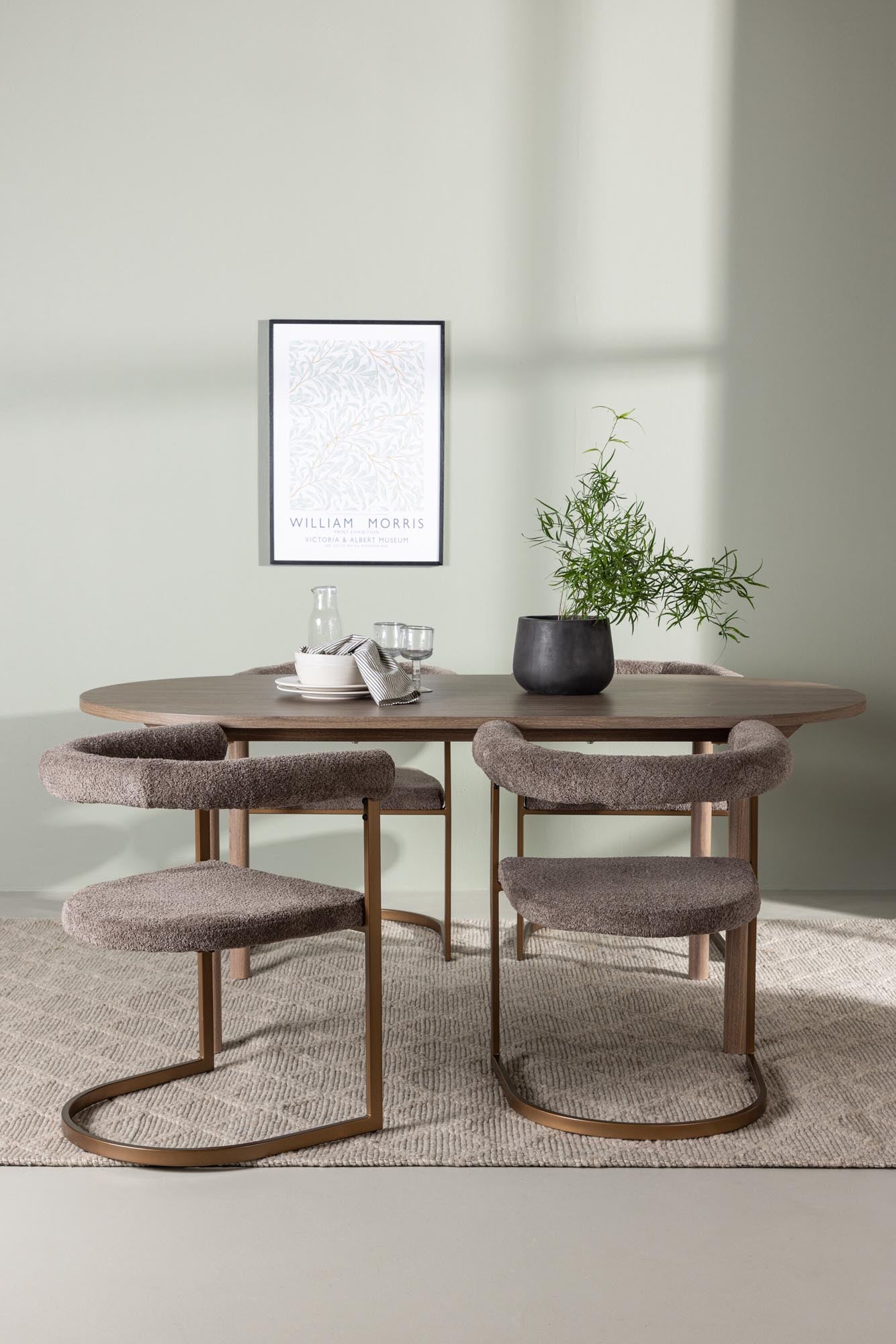 Esszimmer Set Andy: Eleganz und Komfort von Venture Home.