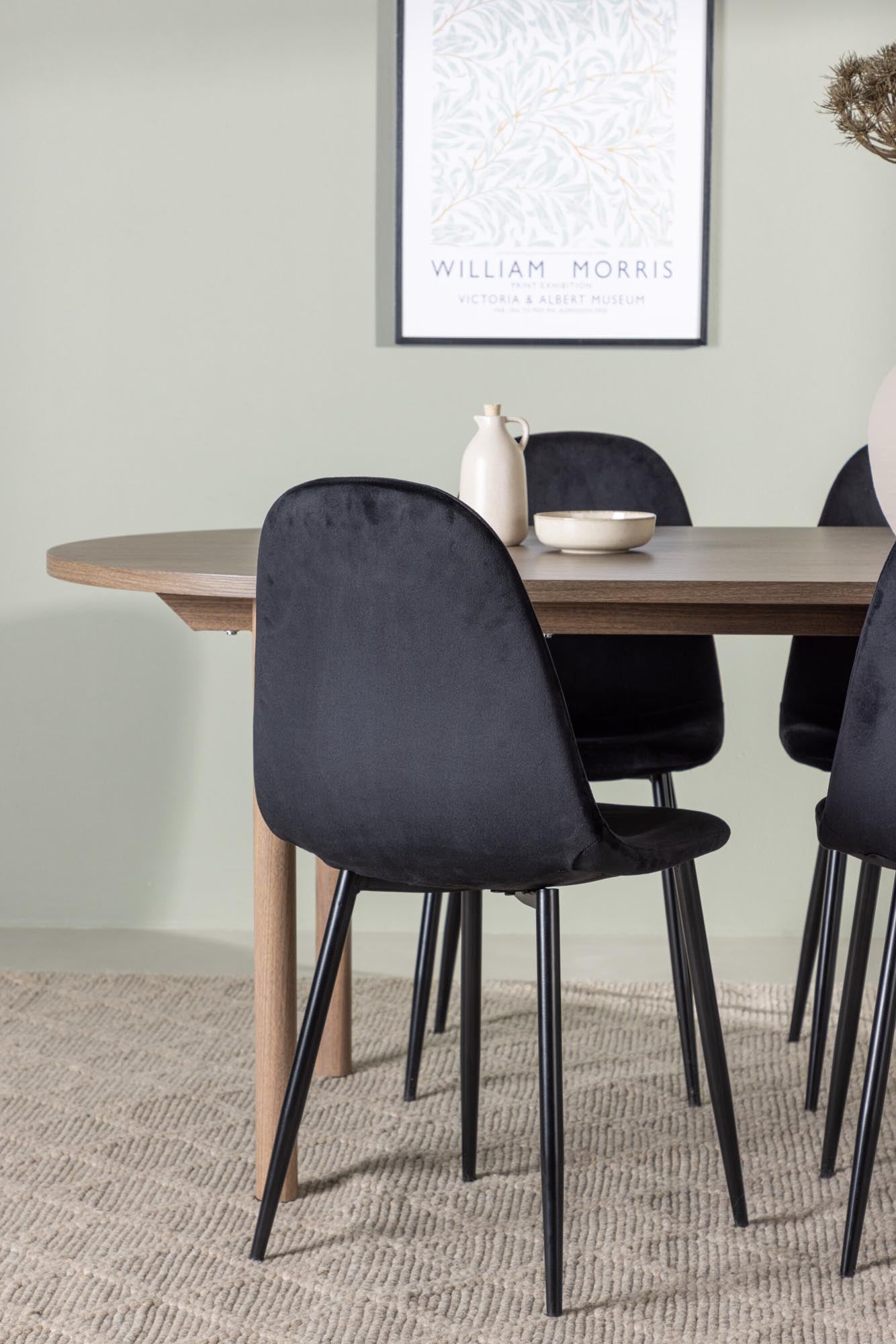 Esszimmer Set Andy mit Polar Stühlen: Zeitloses Design von Venture Home.