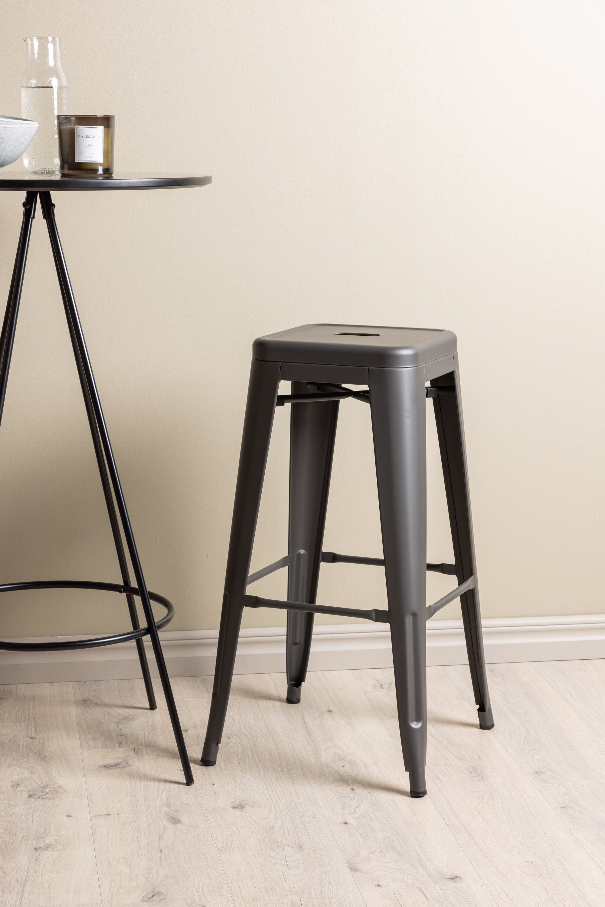 Barset Bistro + Tempe ⌀60cm/2St. Tief in Dunkelgrau präsentiert im Onlineshop von KAQTU Design AG. Bartischset ist von Venture Home