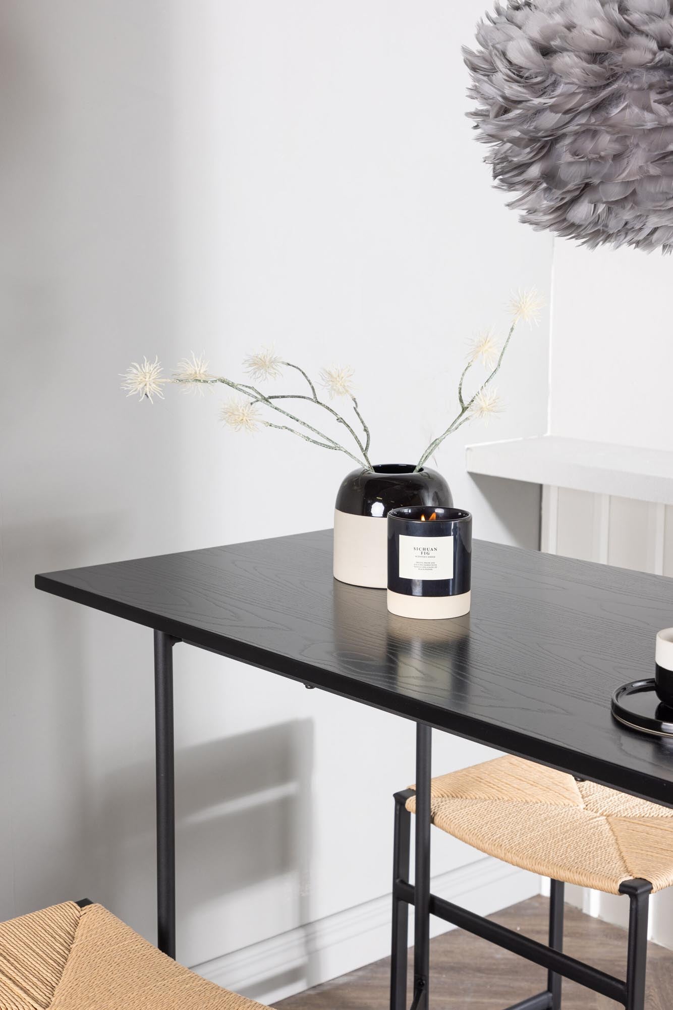 Barset Rax + Polly: Elegantes Bartischset mit Bohème- und Industriedesign für gesellige Abende und stilvolle Akzente in Ihrem Zuhause.