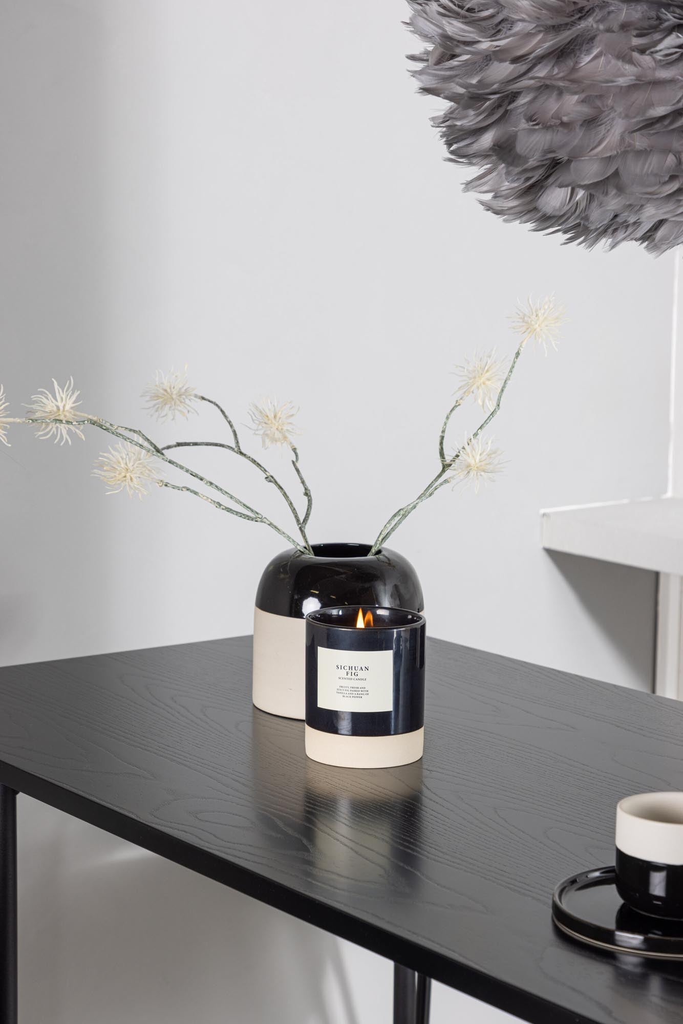 Stylisches Bartischset Rax + Tvist 120cm für gesellige Abende. Robuste Materialien und elegantes Design vereinen Funktionalität und Stil.