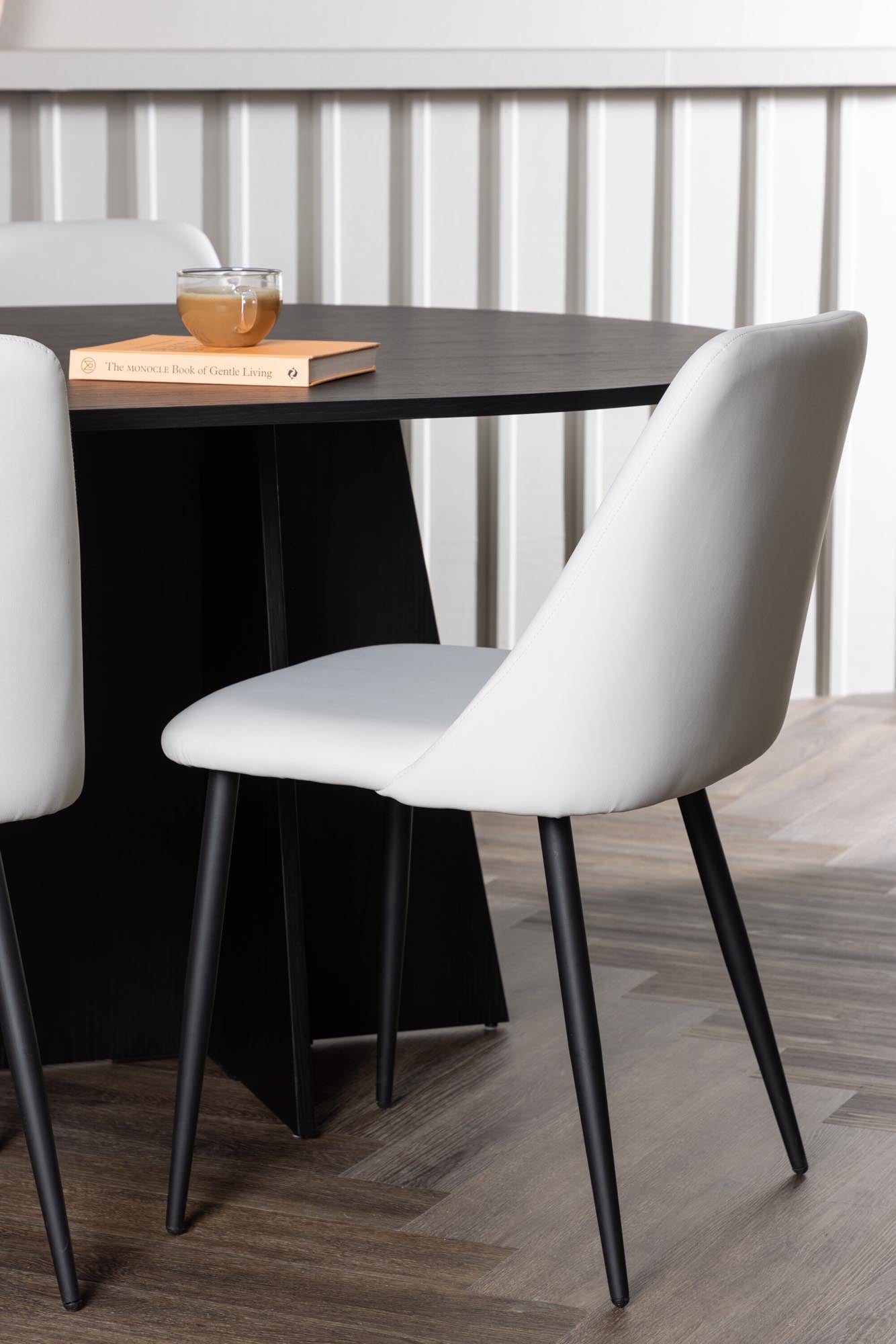 Elegantes Bootcut Esszimmerset 230cm mit 6 stilvollen Stühlen von Venture Home. Ideal für gesellige Abende und einladende Essbereiche.