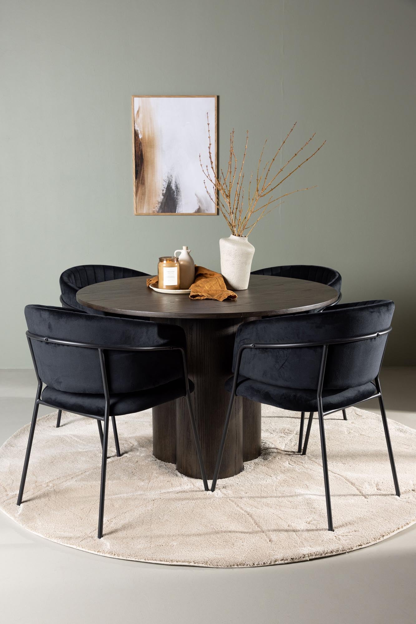 Erleben Sie skandinavische Eleganz mit dem Olivia Esszimmerset + Selma von Venture Home. Ideal für gesellige Runden und stilvolle Einrichtung.