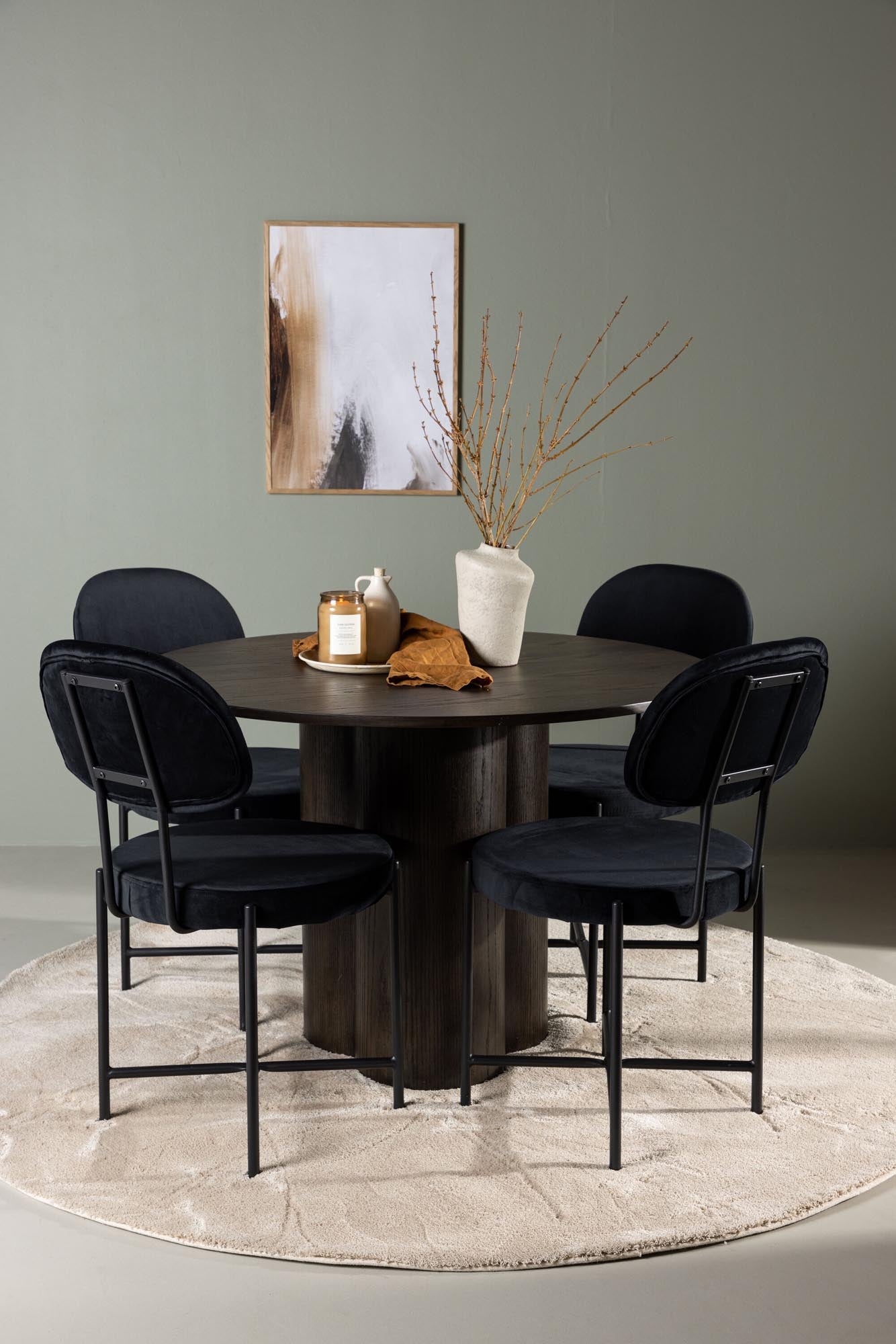 Modernes Esszimmerset Olivia & Stella von Venture Home: Stilvoller runder Tisch für 4 Personen, hochwertige Materialien, ideal für gesellige Momente.