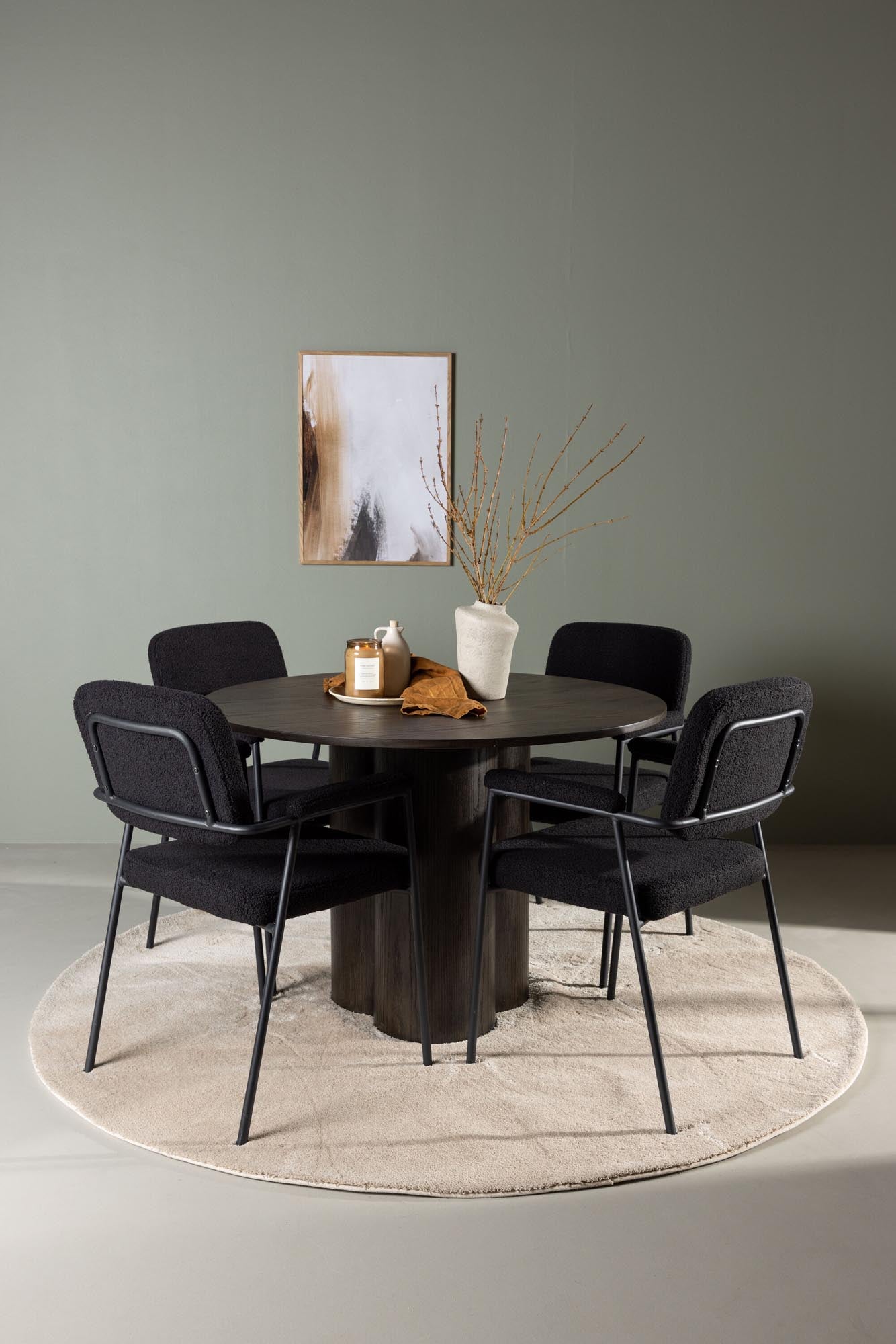 Elegantes Esszimmerset Olivia mit 4 ergonomischen Stühlen, runder Tischplatte ⌀110cm, ideal für gesellige Anlässe und modernes Wohnen.