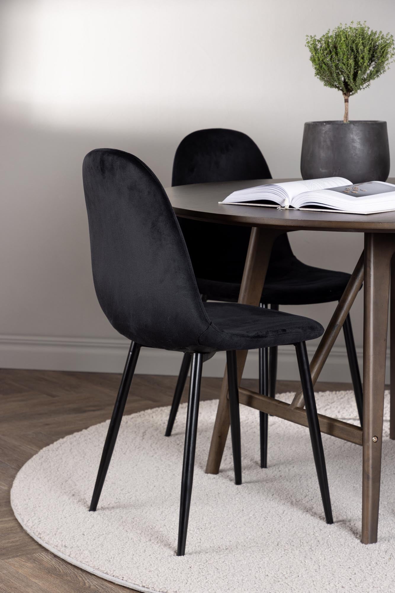 Elegantes Kaseindon Esszimmerset mit Polar Tisch, 100cm, 4 Stühle.