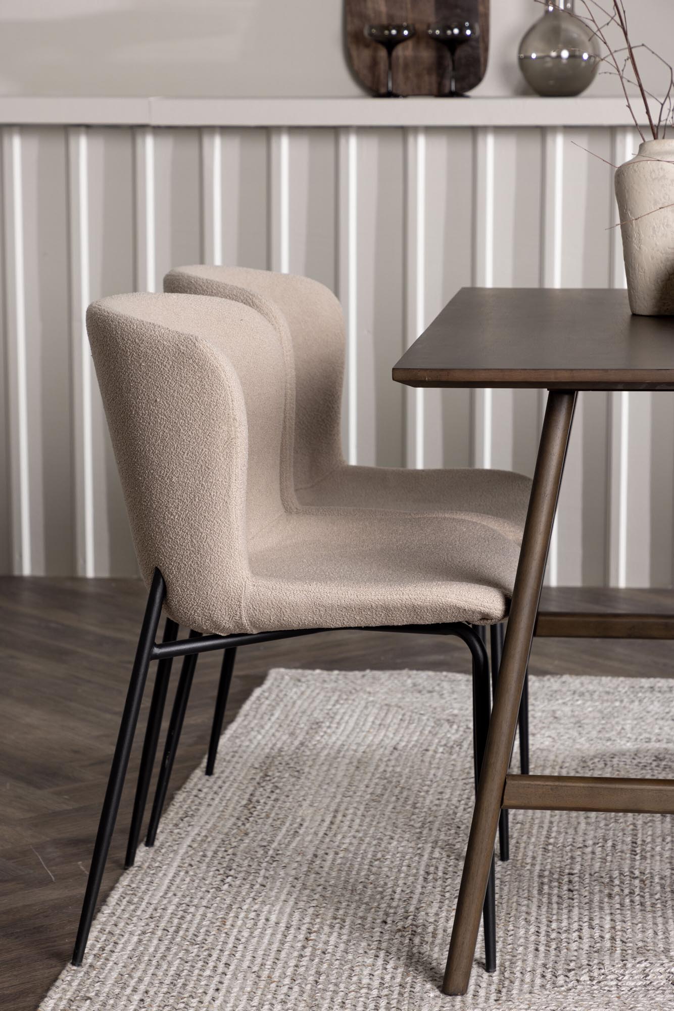 Entdecken Sie das Kaseindon Esszimmerset + Modesto 120cm/4St. von Venture Home – eine harmonische Verbindung aus modernem Design, Komfort und praktischer Funktionalität.