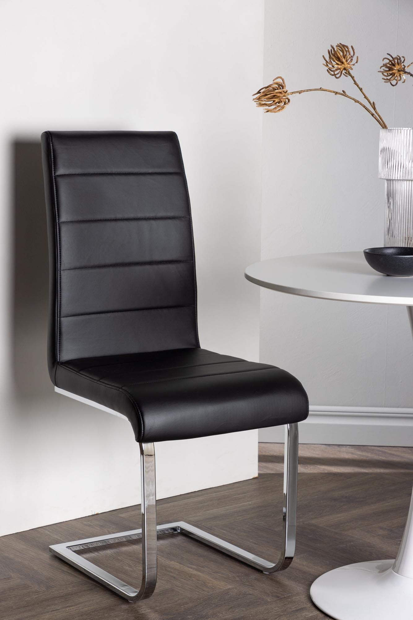 Elegantes Esszimmerset Hamden + Tempo Tisch, ideal für moderne Räume.