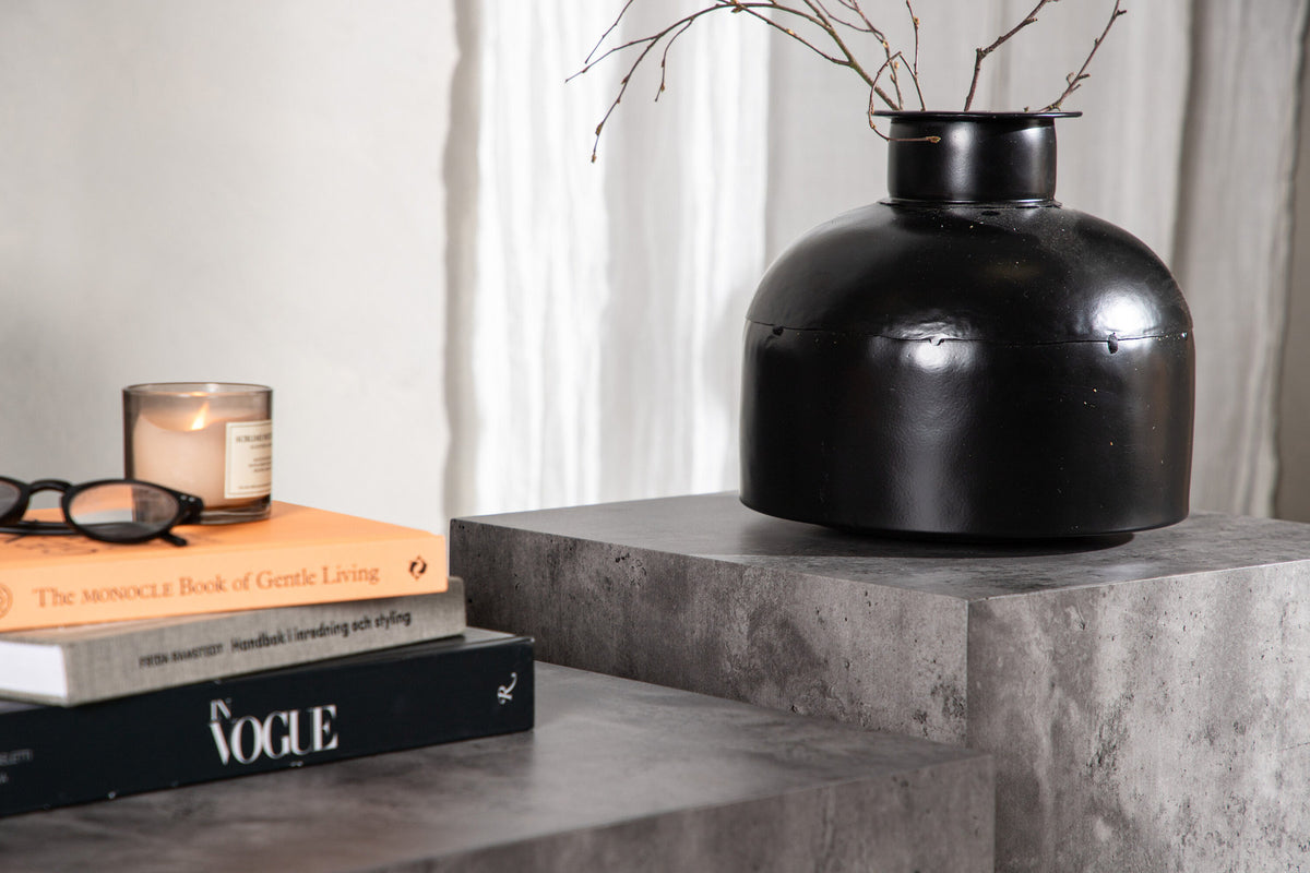 York Coffee Tisch High in Grau präsentiert im Onlineshop von KAQTU Design AG. Beistelltisch ist von Venture Home