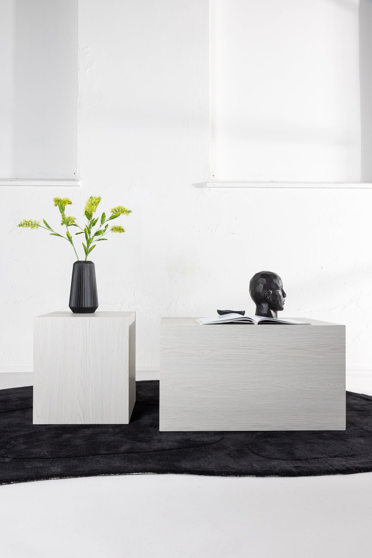 York Coffee Tisch High in Tünchen präsentiert im Onlineshop von KAQTU Design AG. Beistelltisch ist von Venture Home