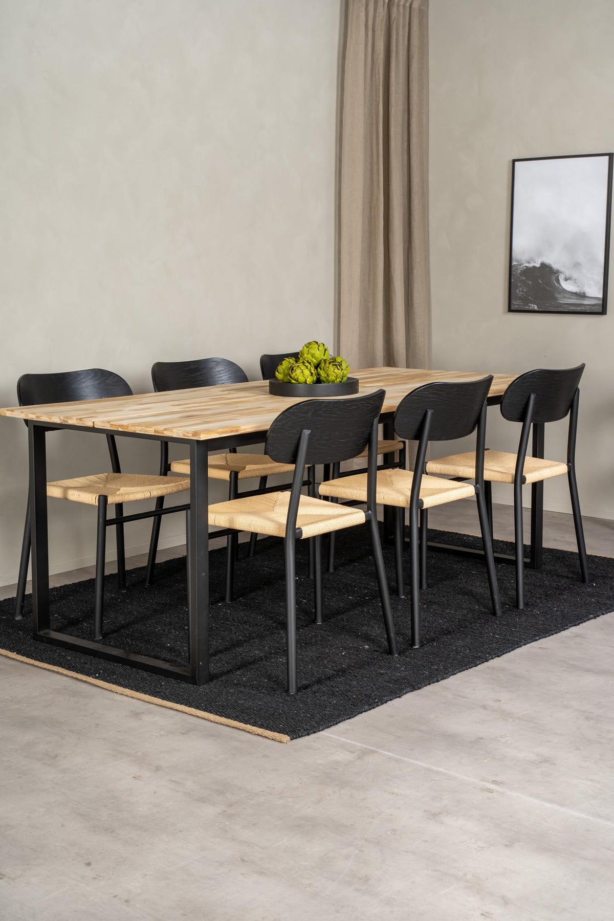 Esszimmer Set Cirebon mit Stuhl Polly in Natur/Schwarz/Natur präsentiert im Onlineshop von KAQTU Design AG. Esszimmerset ist von Venture Home