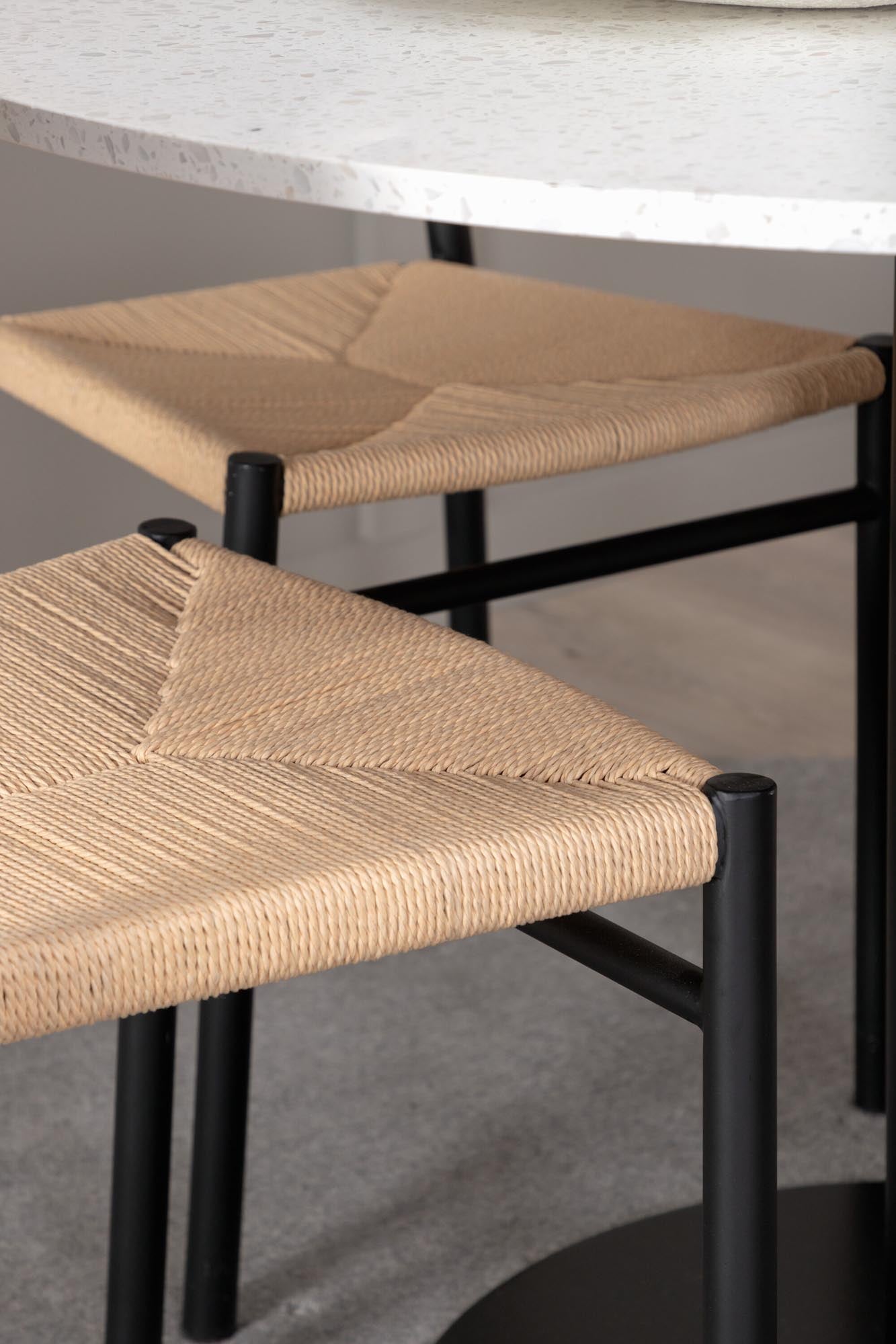 Elegantes Esszimmer Set Razzia mit ergonomischen Stühlen Polly.