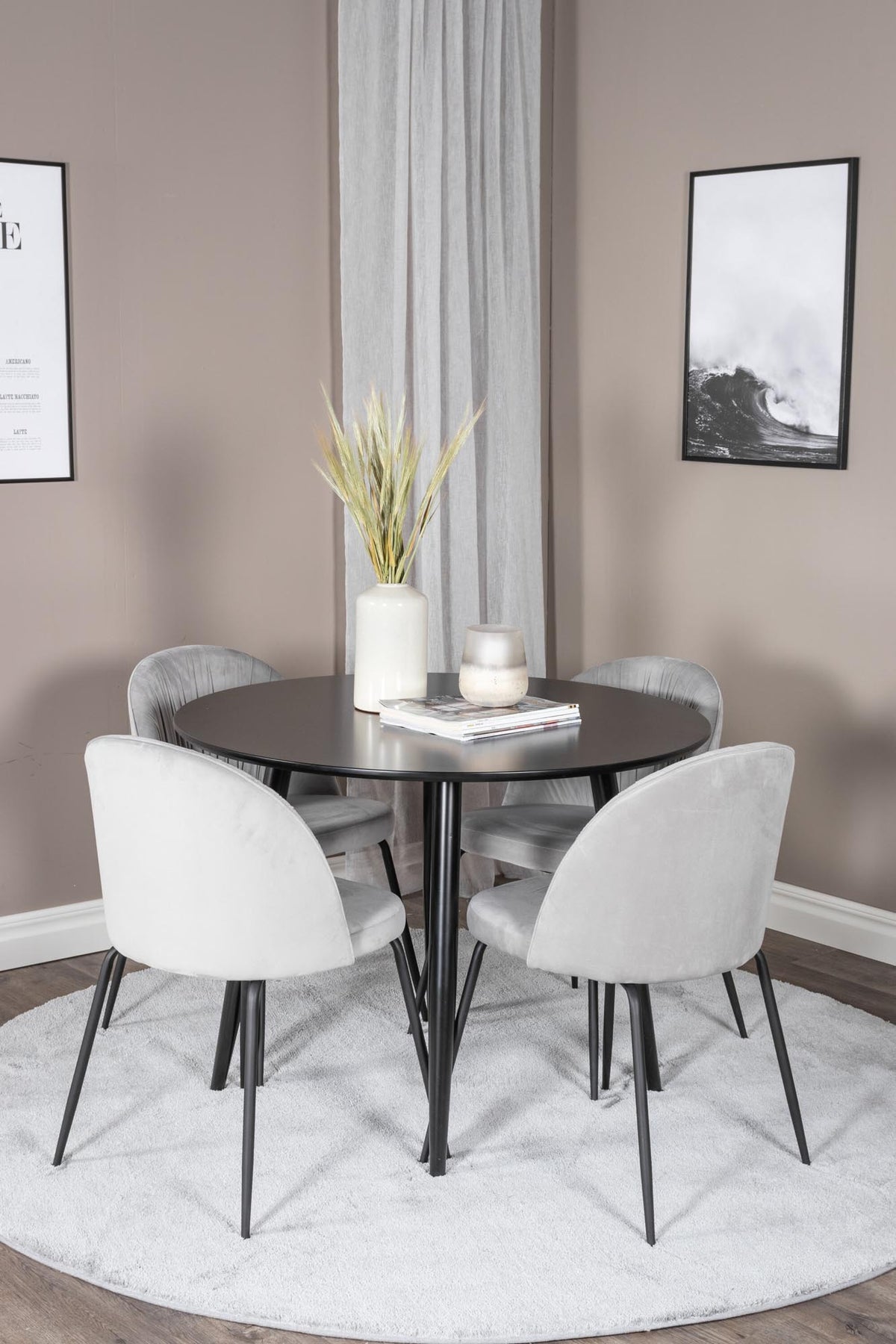 Esszimmer Set Plaza mit Stuhl Wrinkles in Schwarz/Schwarz/Grau präsentiert im Onlineshop von KAQTU Design AG. Esszimmerset ist von Venture Home