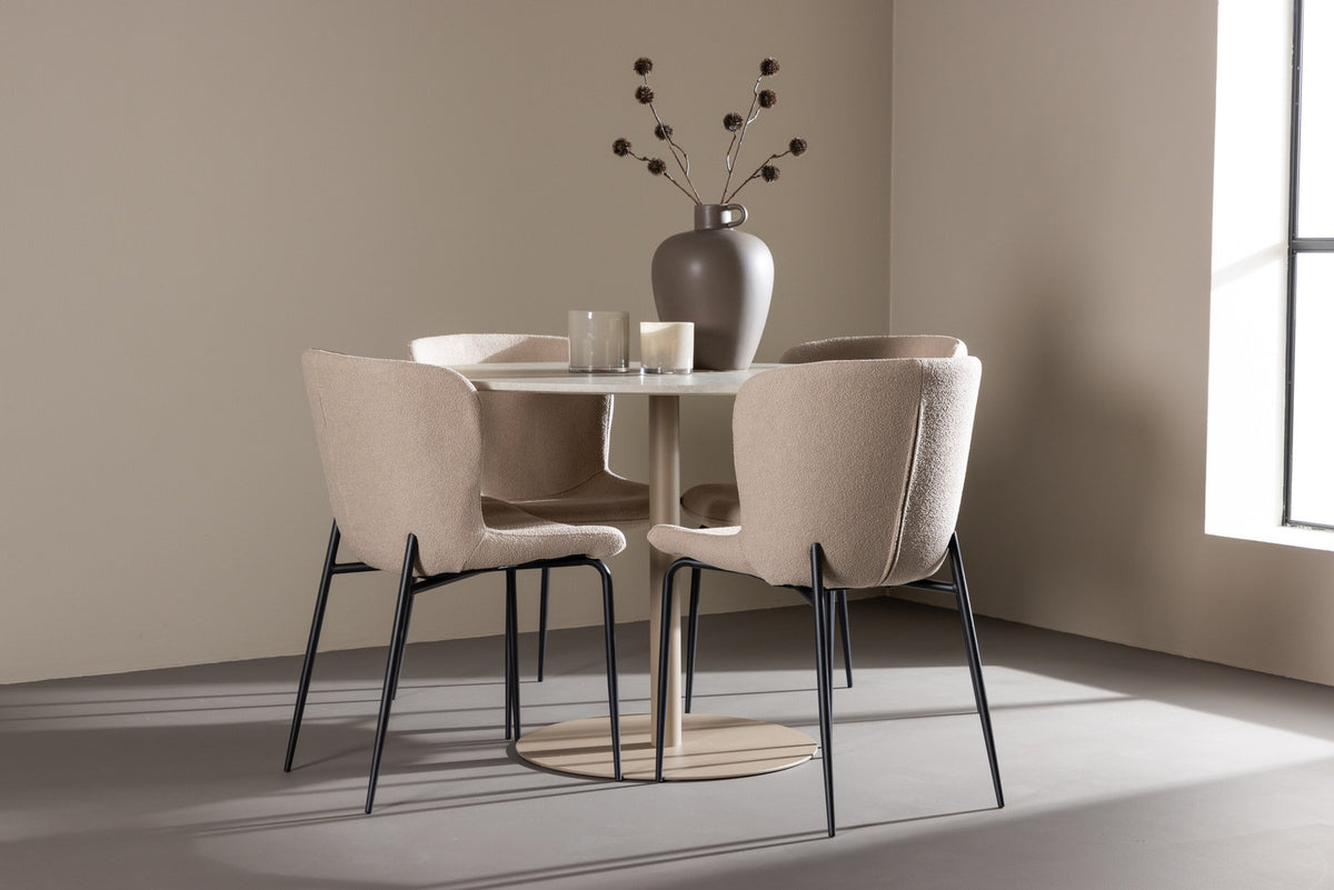 Lycke Esstisch mit Modesto Stühlen in Beige präsentiert im Onlineshop von KAQTU Design AG. Esszimmerset ist von Venture Home