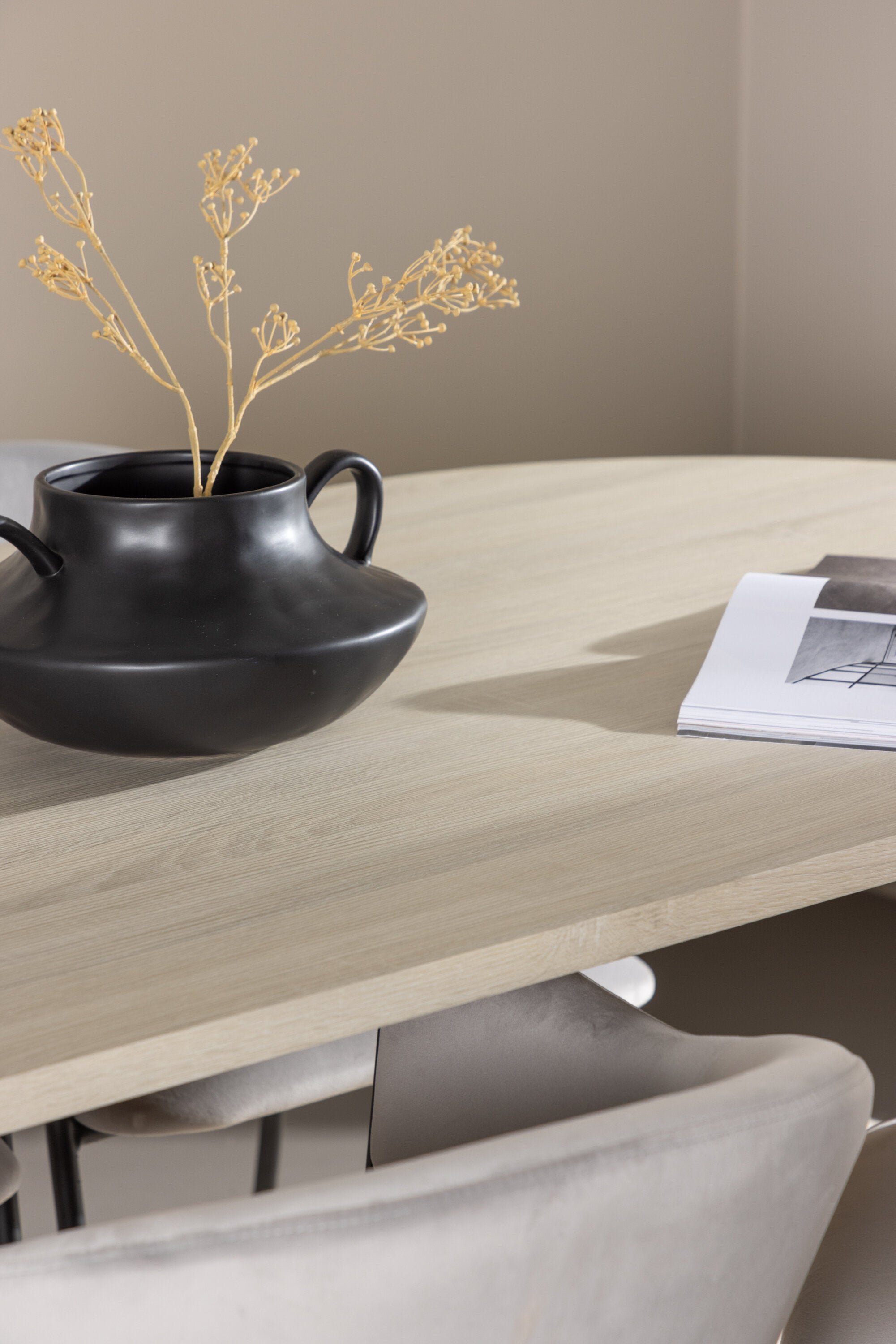 Tisch Andy mit Stühlen Evelina in präsentiert im Onlineshop von KAQTU Design AG. Esszimmerset ist von Venture Home