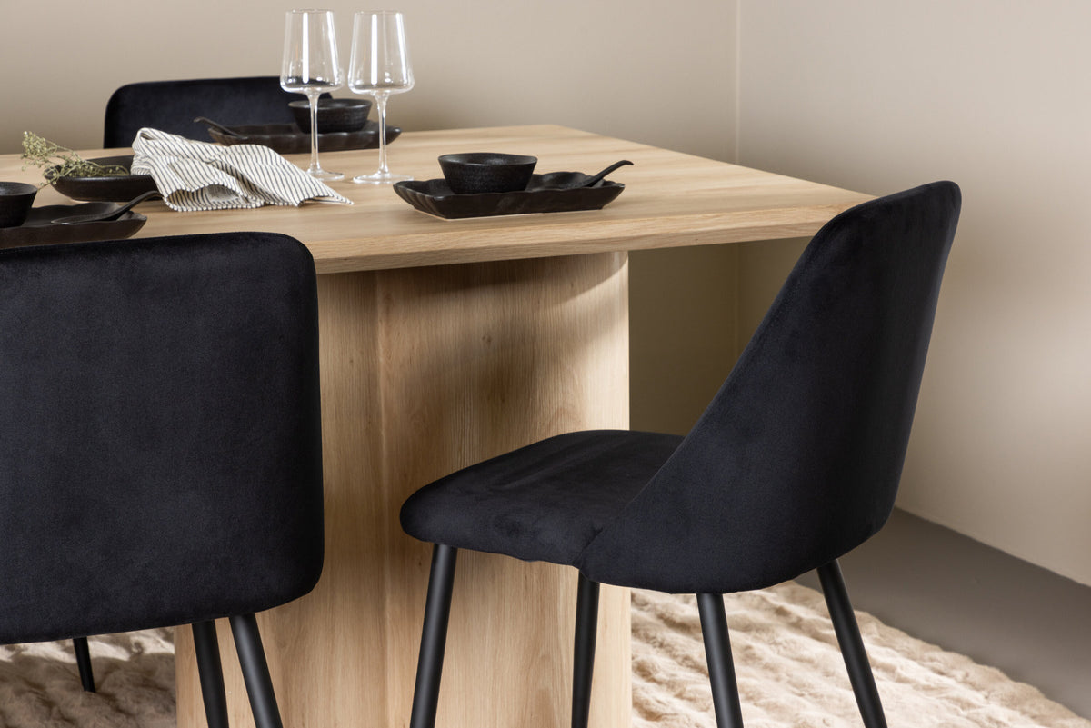 Olivia Esstisch mit Night Stühlen in Schwarz präsentiert im Onlineshop von KAQTU Design AG. Esszimmerset ist von Venture Home