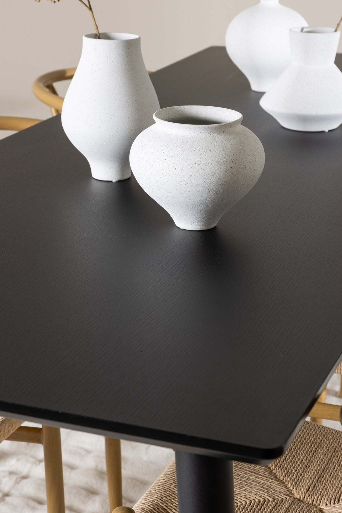 Ellis Esstisch mit Alfons Stühlen in präsentiert im Onlineshop von KAQTU Design AG. Esszimmerset ist von Venture Home