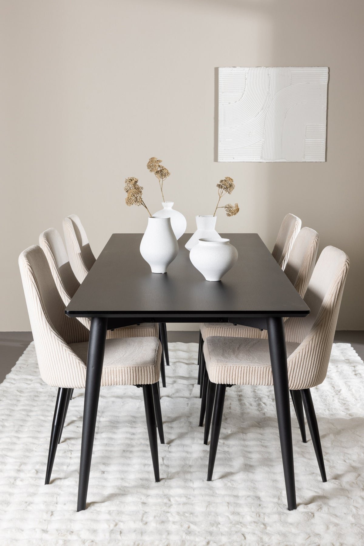 Ellis Esstisch mit Leone Stühlen in präsentiert im Onlineshop von KAQTU Design AG. Esszimmerset ist von Venture Home