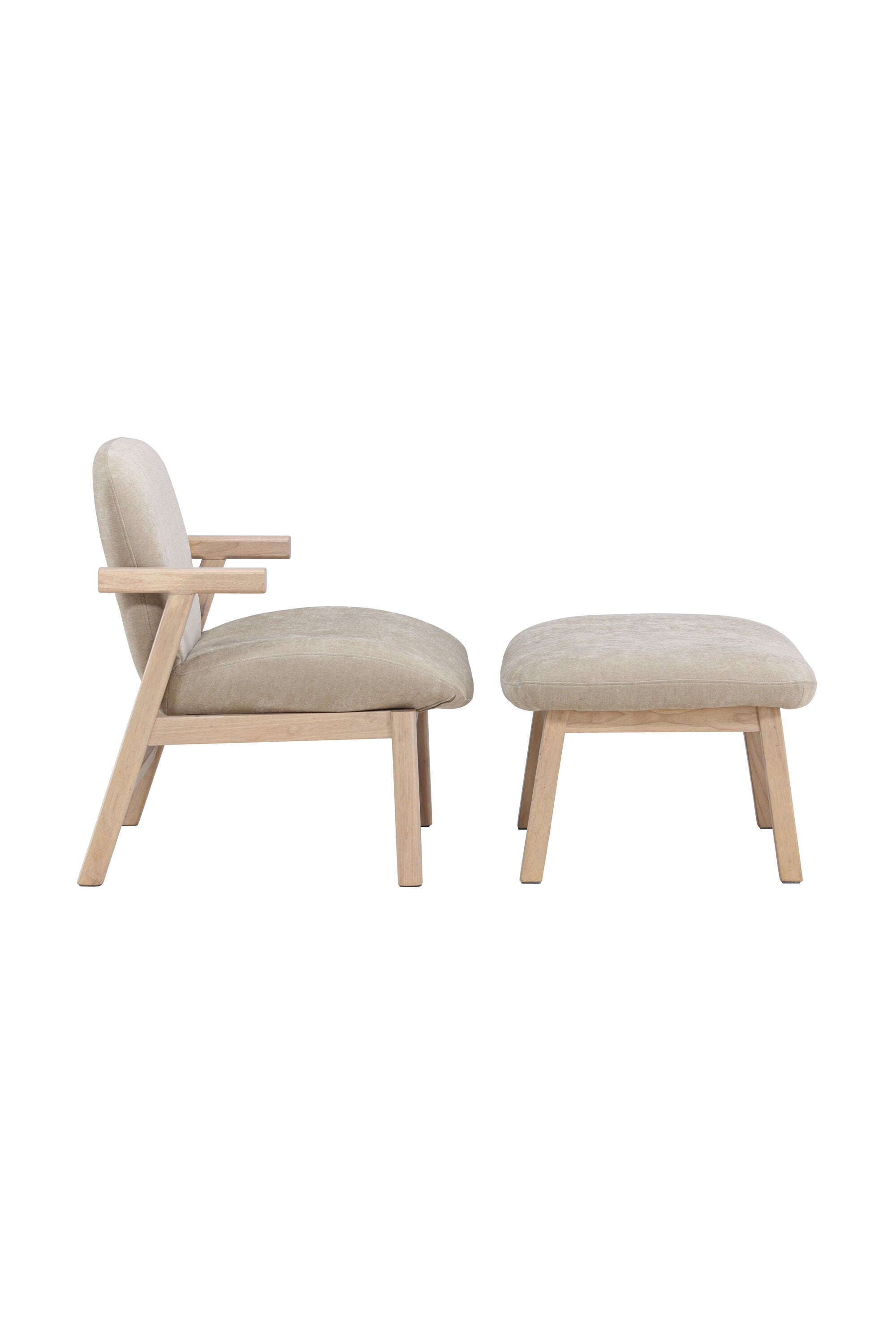 Rile Sessel + Ottoman in Weisswasch präsentiert im Onlineshop von KAQTU Design AG. Sessel ist von Venture Home