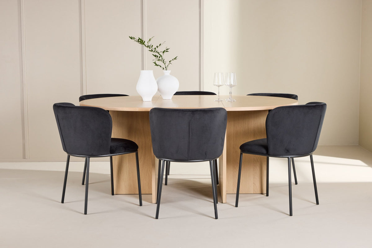 Schwarzer Esstisch Strada aus MDF mit sechs Edina Stühlen mit Samtbezug, ausziehbare Tischplatte, skandinavisches Design von Venture Home.