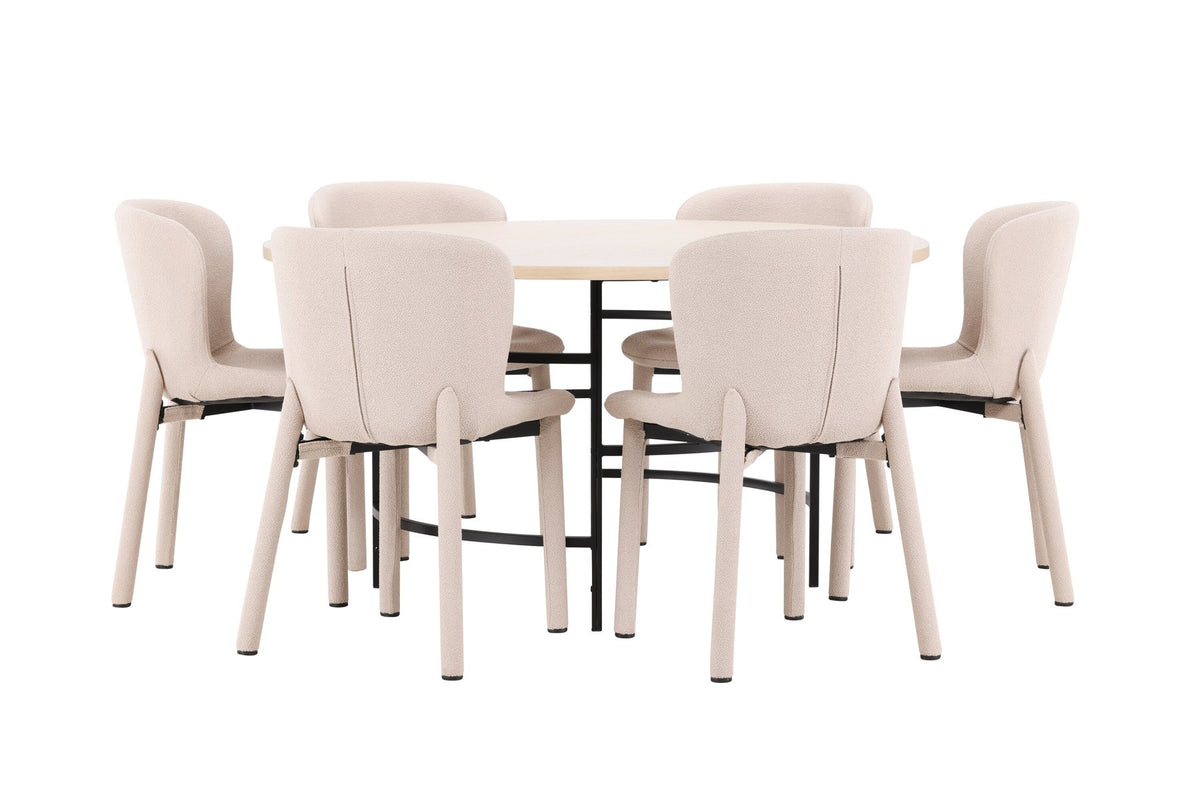Runder Esstisch Copenhagen aus MDF in White Wash mit sechs Astoria-Stühlen aus Metall mit beiger Bouclé-Polsterung im Esszimmer.