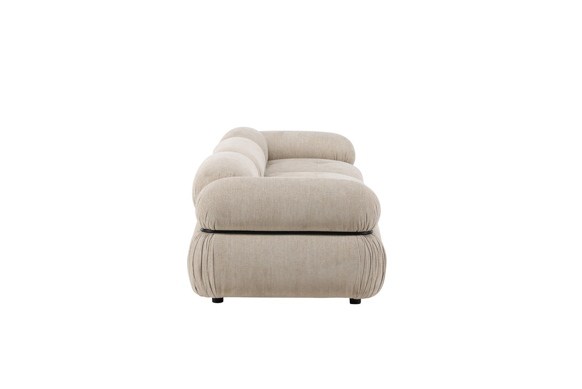 Beiges 3-Sitzer Sofa Mika von Venture Home mit Polyesterbezug, Schaumstofffüllung und schwarzen Kunststoffbeinen, moderne Form
