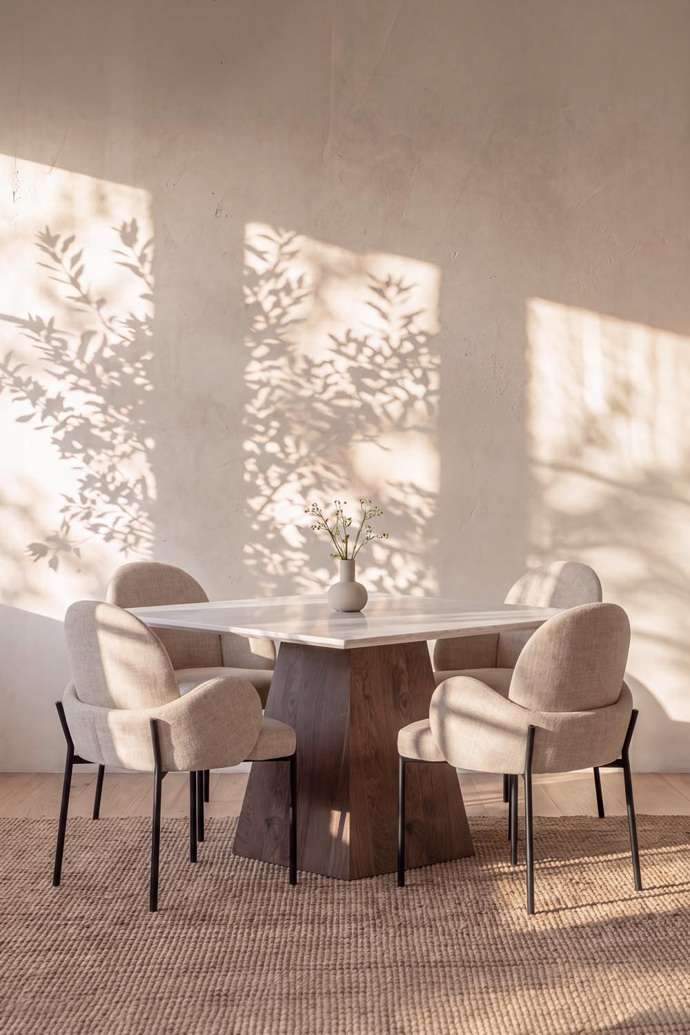 Cael Ess-Set mit Stühlen Blom in präsentiert im Onlineshop von KAQTU Design AG. Esszimmerset ist von Venture Home