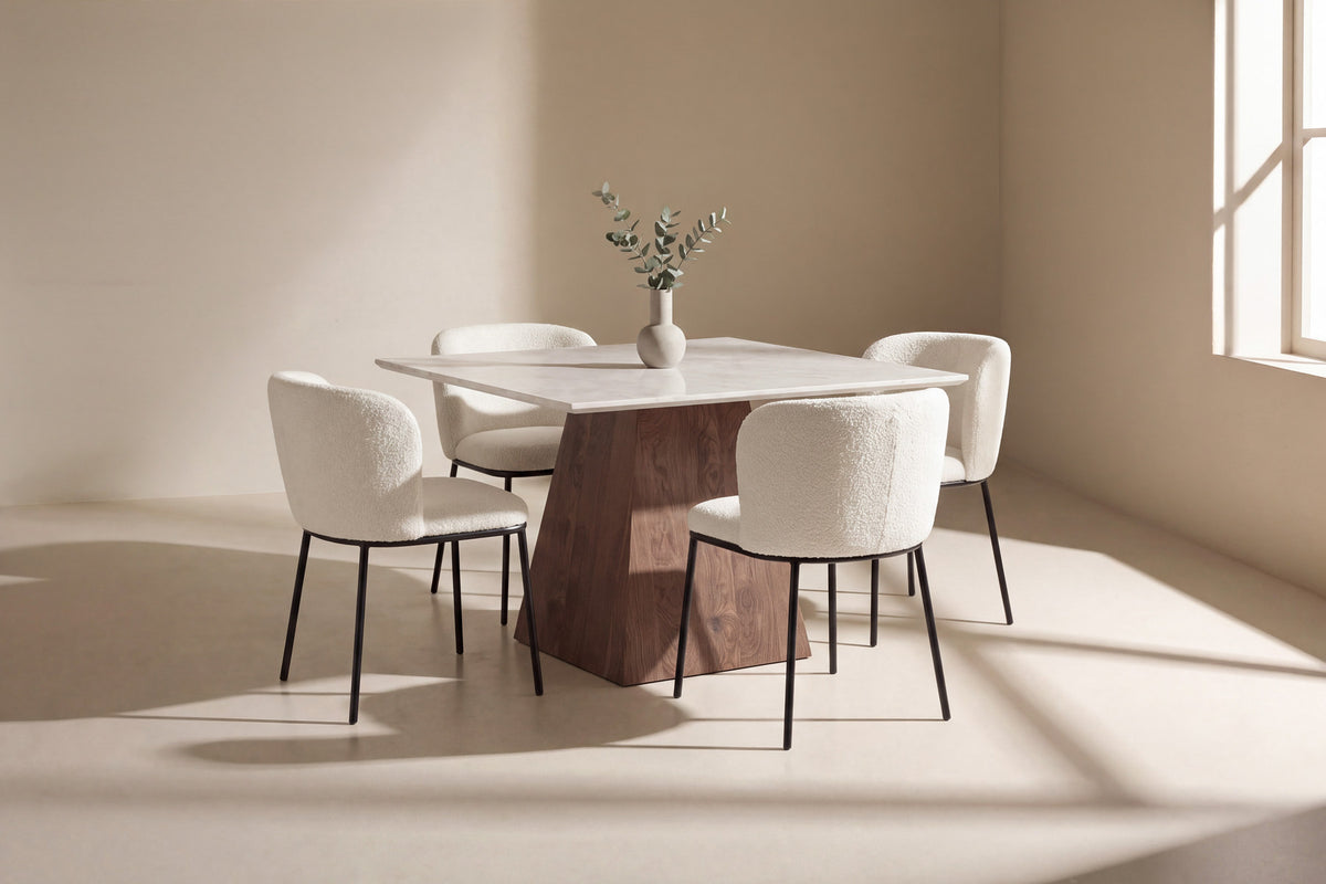 Essgruppe Cael mit Stühlen Edina in Weiss präsentiert im Onlineshop von KAQTU Design AG. Esszimmerset ist von Venture Home
