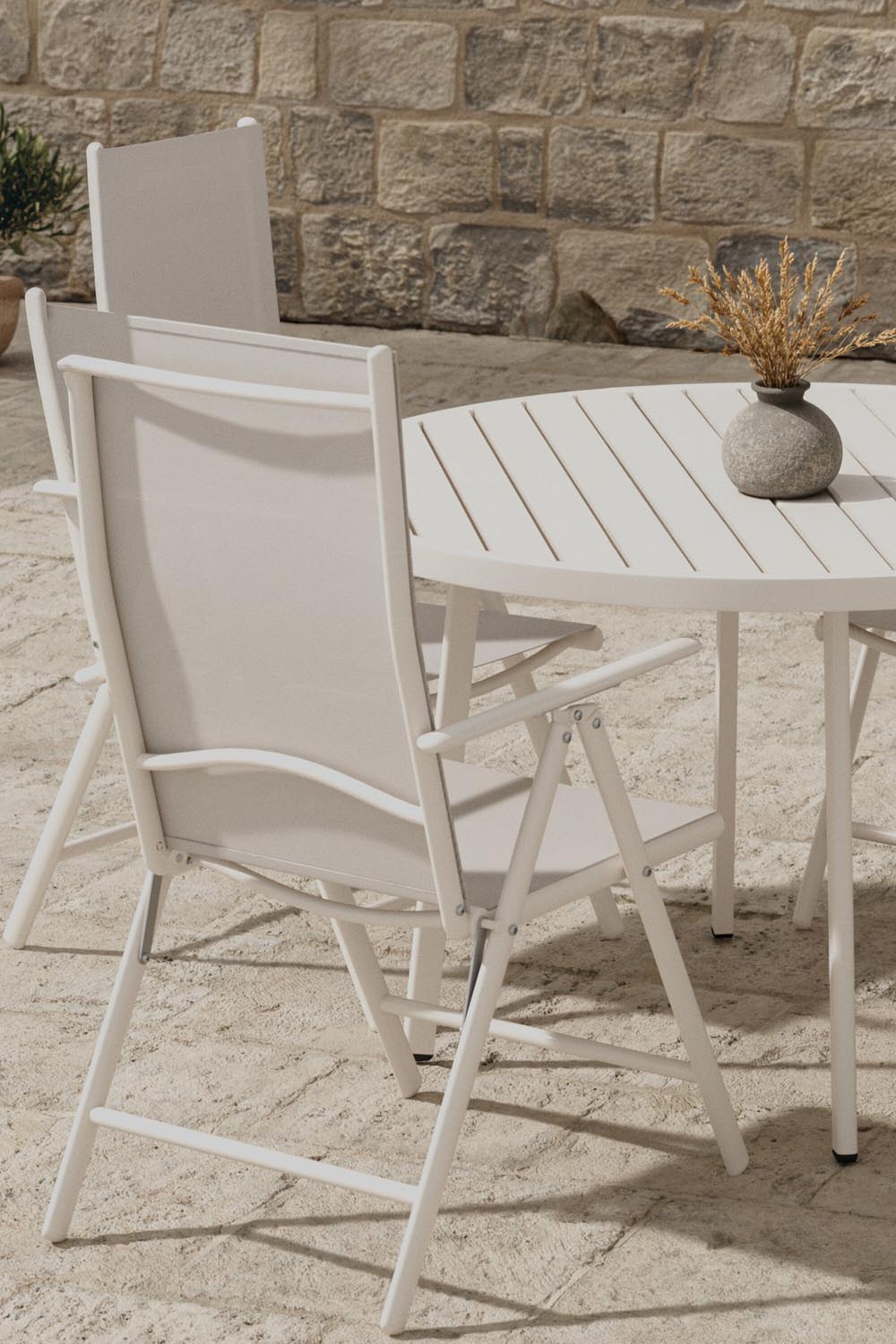 Giardini Esstisch mit Break Stühlen in präsentiert im Onlineshop von KAQTU Design AG. Gartentischset ist von Venture Home