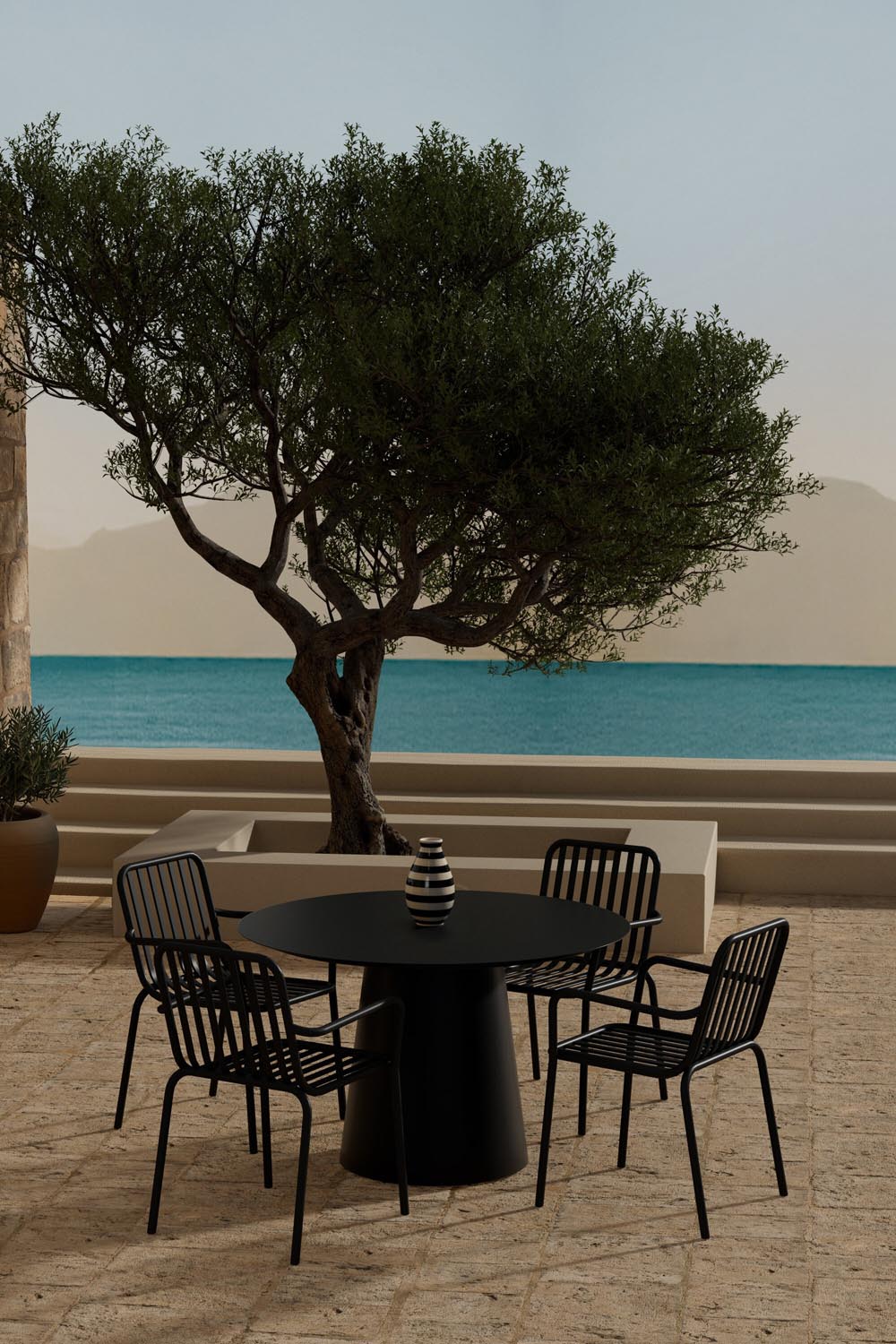 Lanzo Esstisch mit Peking Stühlen in präsentiert im Onlineshop von KAQTU Design AG. Gartentischset ist von Venture Home