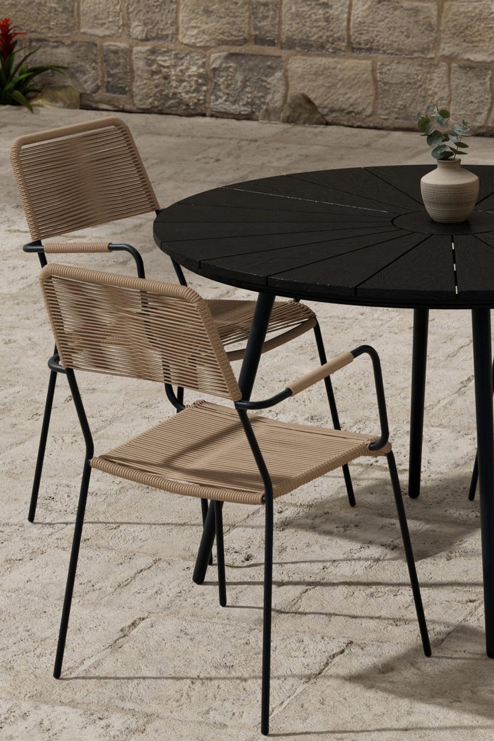 San Vito Esszimmertisch mit Lindos Stühlen in präsentiert im Onlineshop von KAQTU Design AG. Gartentischset ist von Venture Home