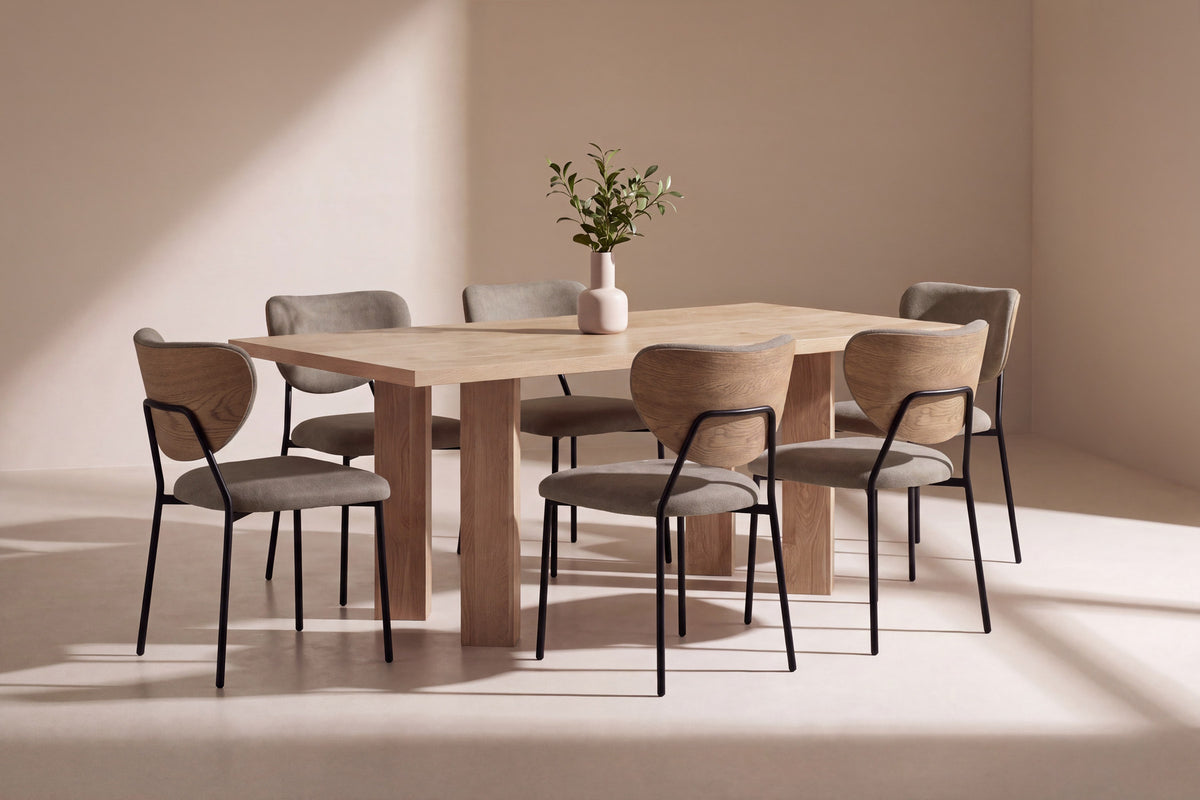 Lillehammer Esstisch mit Butterfly-Stühlen in Beige präsentiert im Onlineshop von KAQTU Design AG. Esszimmerset ist von Venture Home
