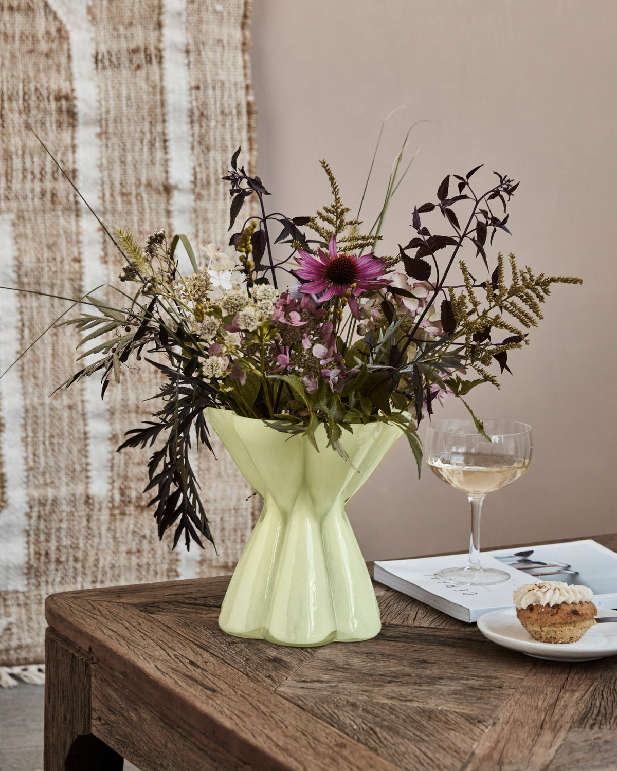 Vase, HDSay, Gelb in Gelb präsentiert im Onlineshop von KAQTU Design AG. Vase ist von House Doctor