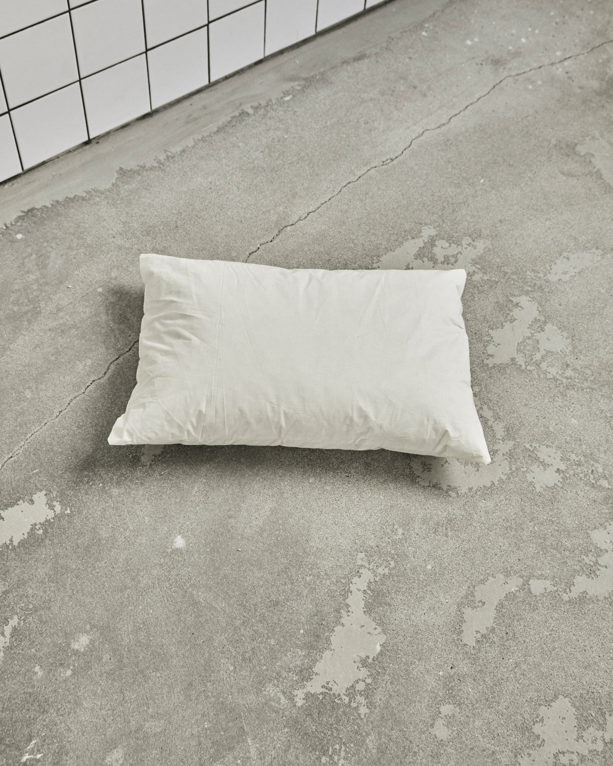 Kissenfüllung in Weiss präsentiert im Onlineshop von KAQTU Design AG. Kissenfüllung ist von House Doctor