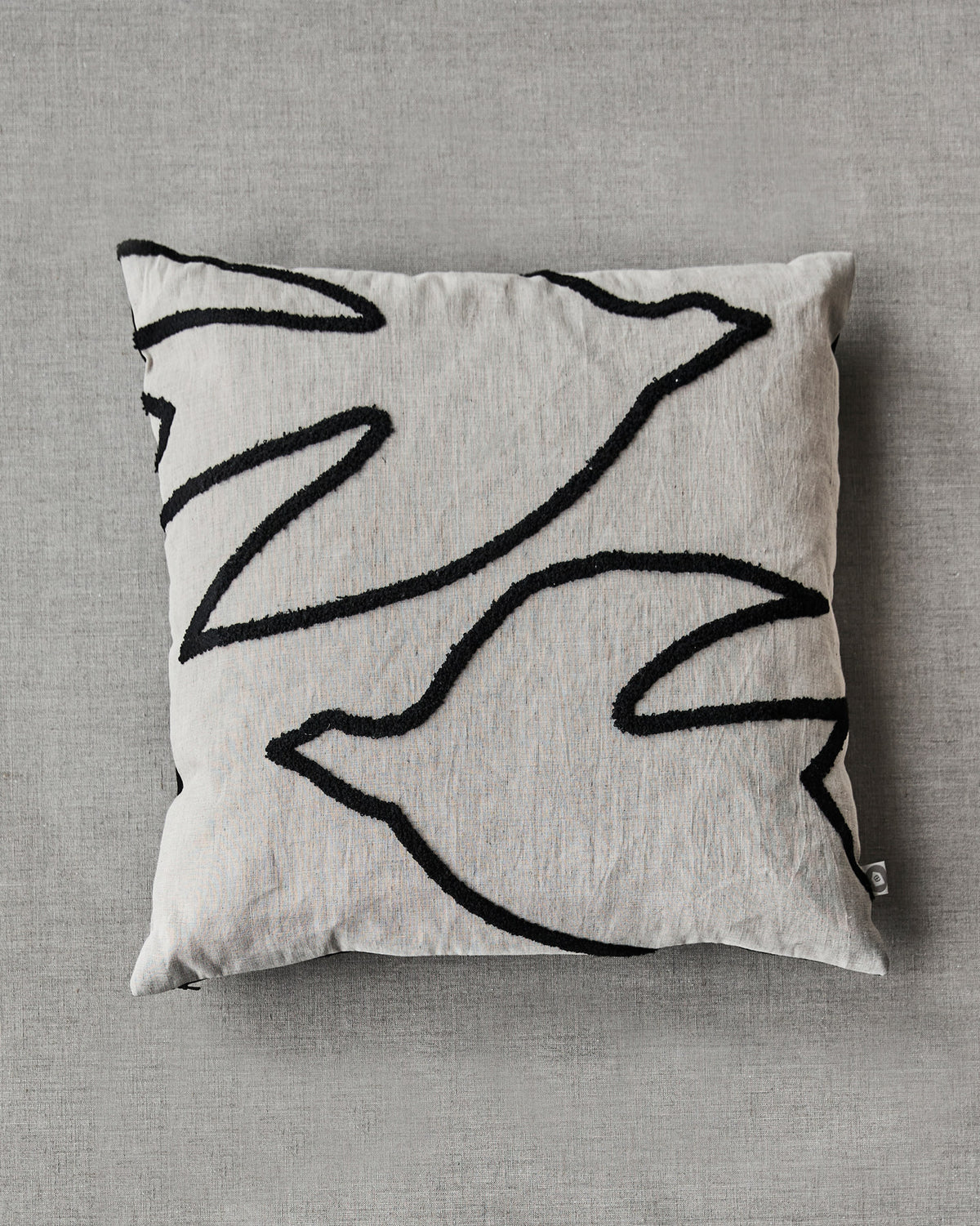 Kissenbezug, HDFly, Schwarz,Off-White in Schwarz, Off-White präsentiert im Onlineshop von KAQTU Design AG. Deko Kissenbezug ist von House Doctor