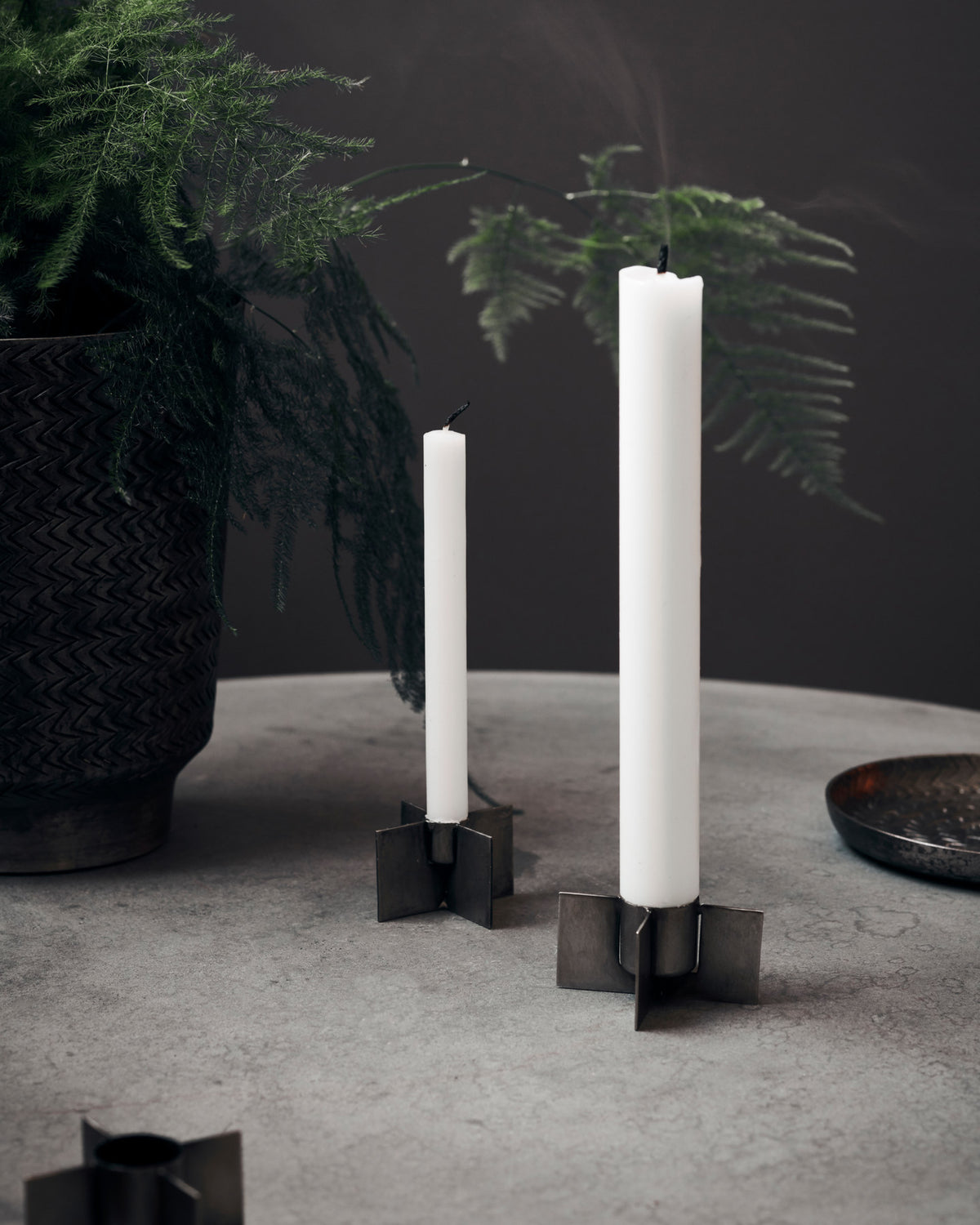 Kerzenständer, Wing, Rohes Eisen in Rohes Eisen präsentiert im Onlineshop von KAQTU Design AG. Kerzenständer ist von House Doctor