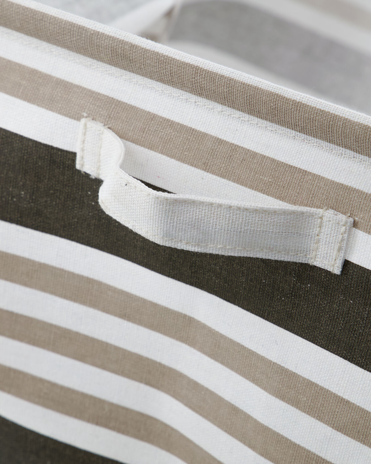 Aufbewahrungskorb, HDStore, Braune Streifen in Braune Streifen präsentiert im Onlineshop von KAQTU Design AG. Wäschekorb ist von House Doctor