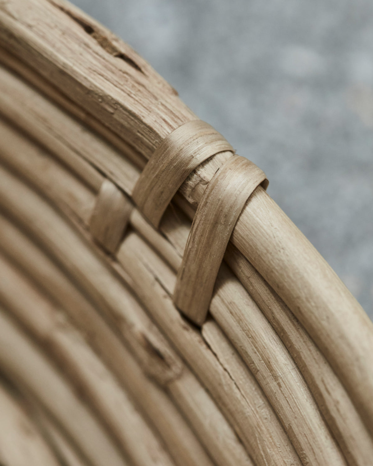 Naturfarbener Aufbewahrungskorb HDConical aus geflochtenem Rattan und Bambus