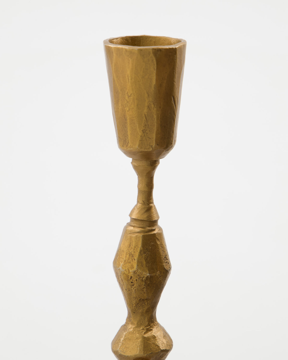 Kerzenständer, HDDon, Antik-Gold in Antik-Gold präsentiert im Onlineshop von KAQTU Design AG. Kerzenständer ist von House Doctor