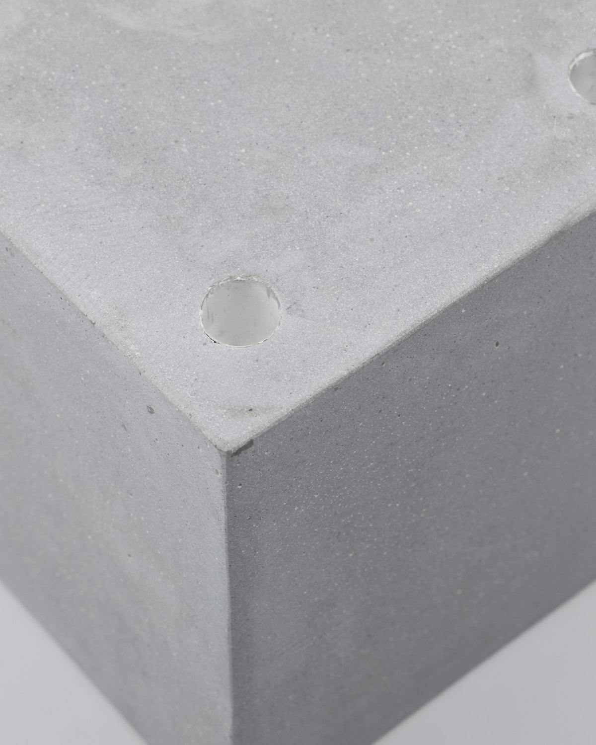Kerzenständer, HDMarb, Grau in Grau präsentiert im Onlineshop von KAQTU Design AG. Kerzenständer ist von House Doctor