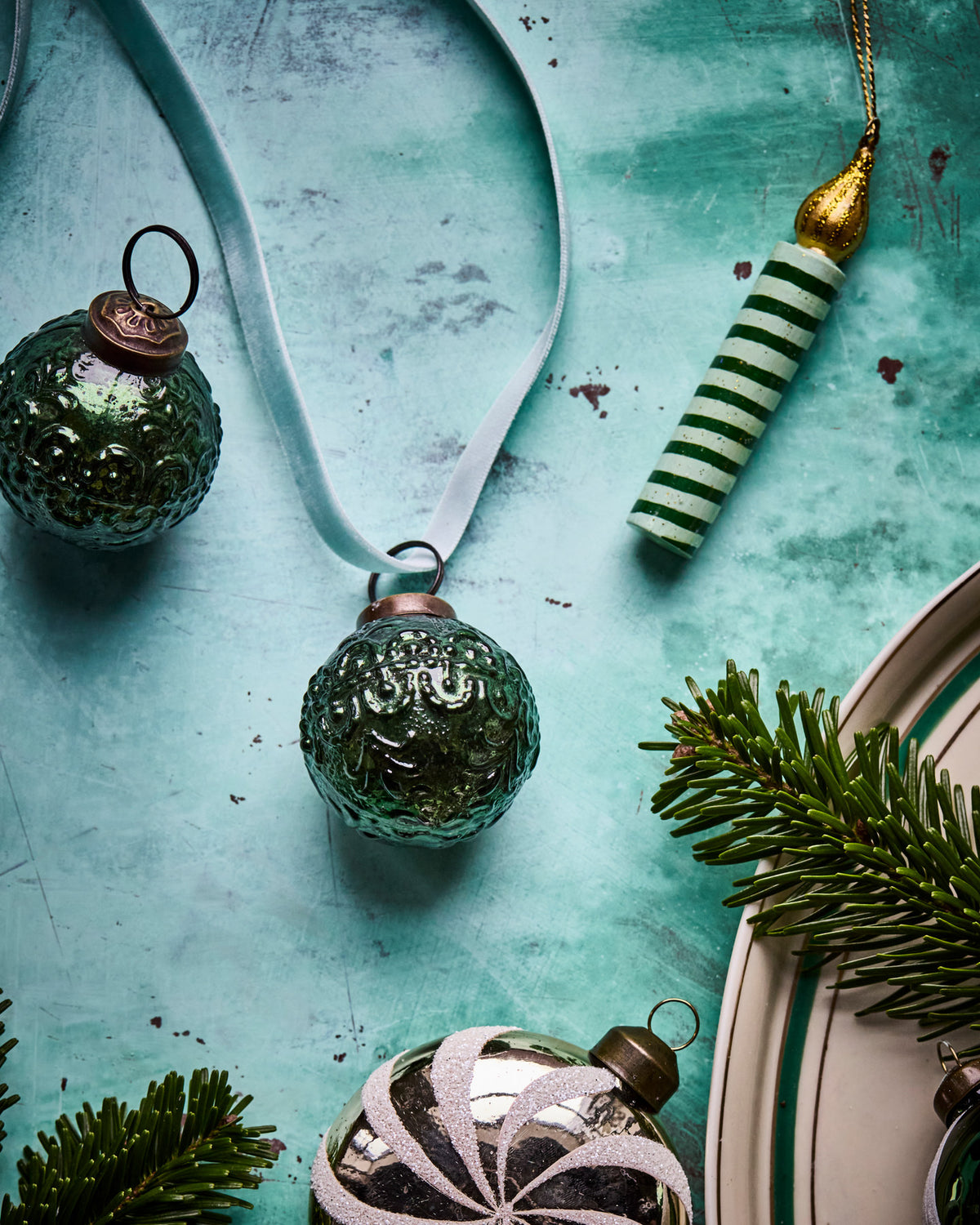 Ornamente, HDRoon, Grün in Grün präsentiert im Onlineshop von KAQTU Design AG. Ornament ist von House Doctor