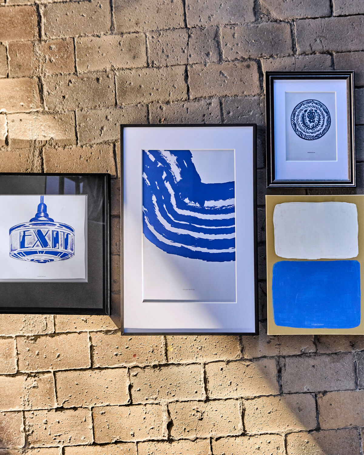 Wandobjekt, HDBrush, Dunkelblau in Dunkelblau präsentiert im Onlineshop von KAQTU Design AG. Bild ist von House Doctor