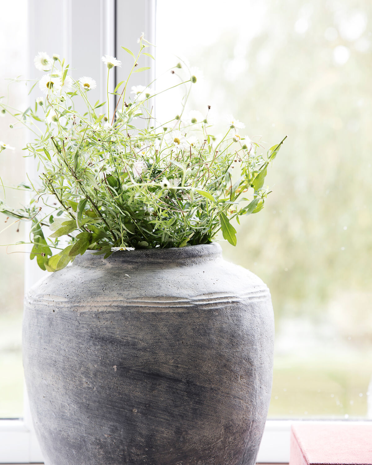 Vase, Rustik in Beton präsentiert im Onlineshop von KAQTU Design AG. Vase ist von House Doctor
